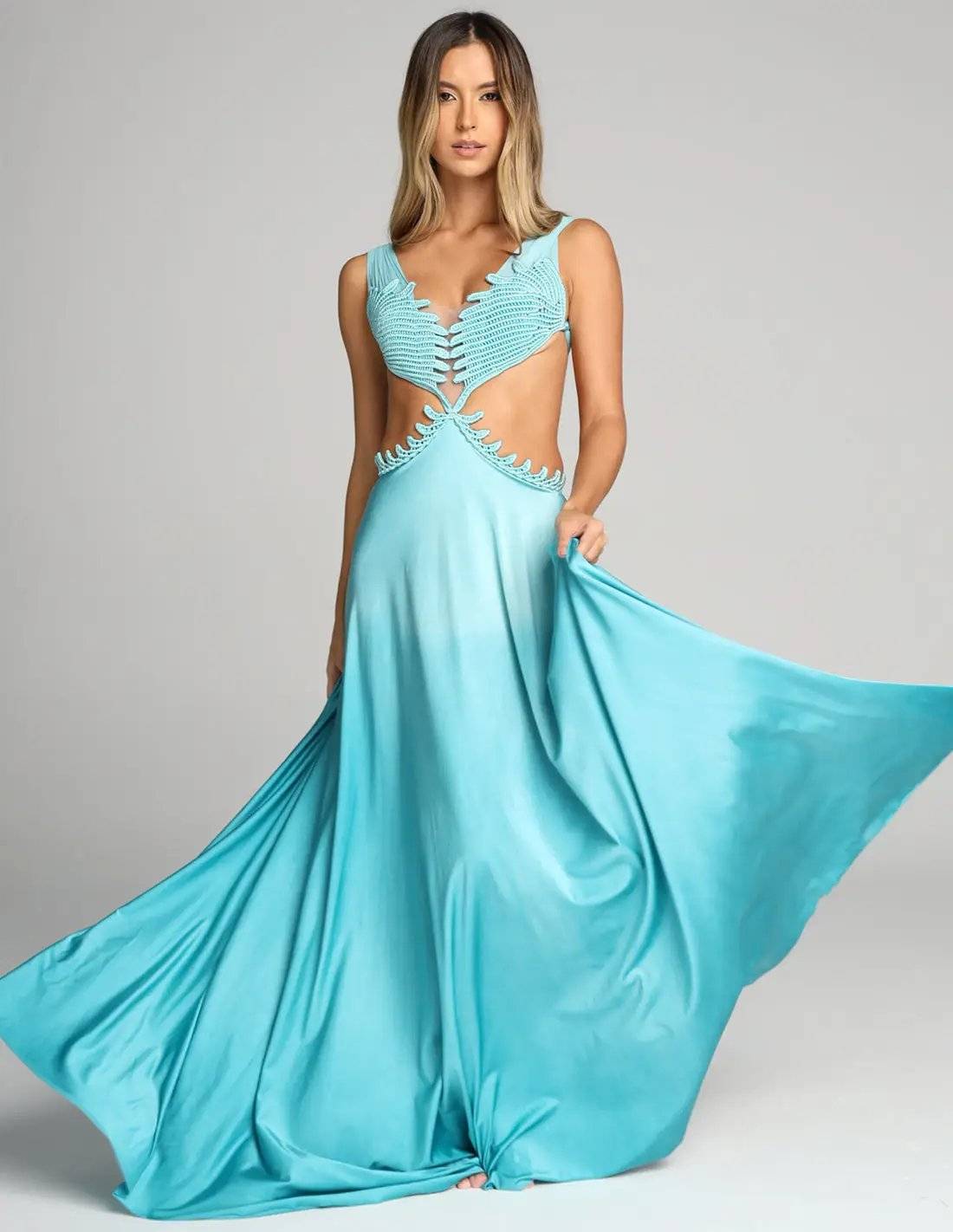 Vestido Wings Falta Trad Color. Vestido Color Falta Trad Color. Entreaguas