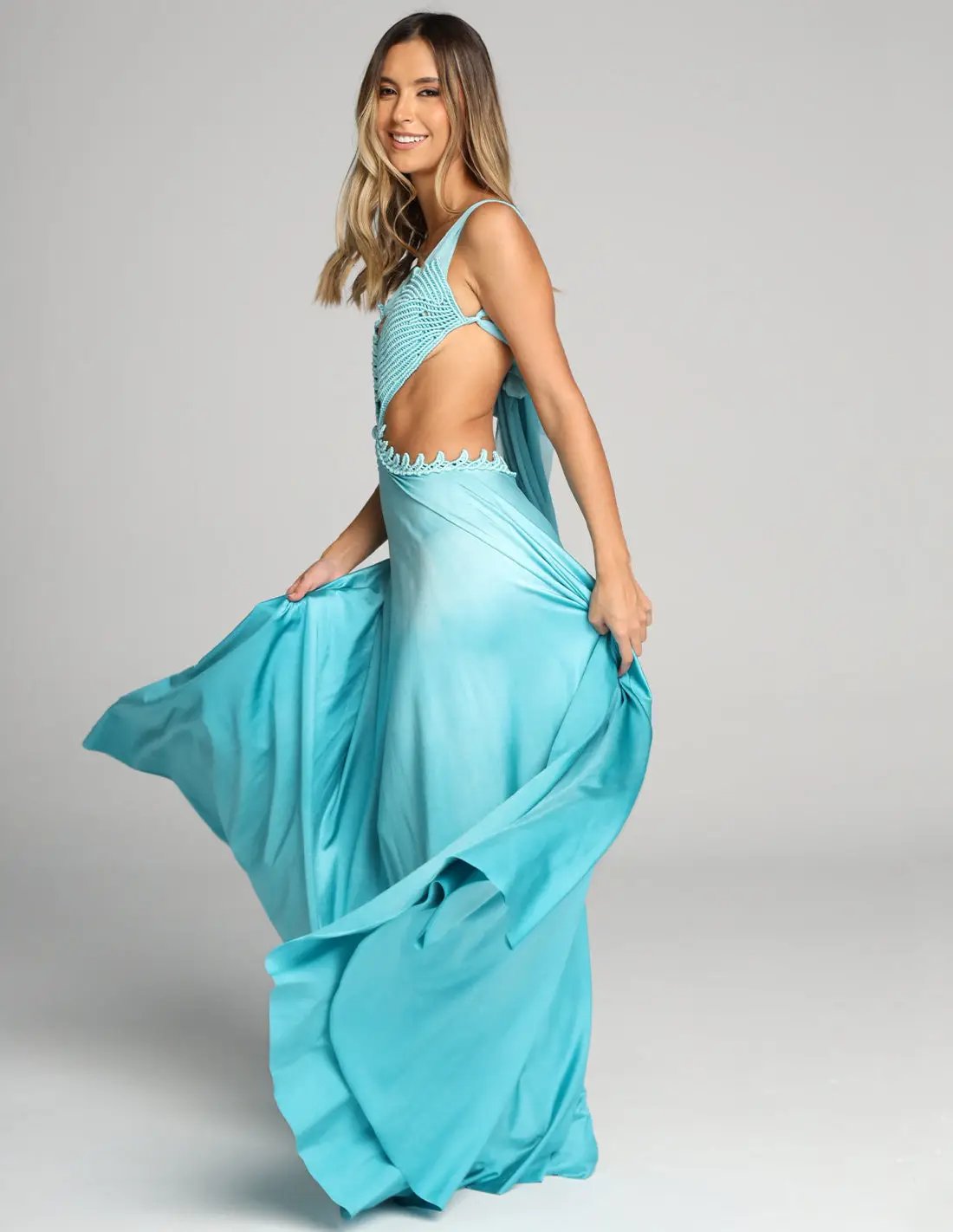 Vestido Wings Falta Trad Color. Vestido Color Falta Trad Color. Entreaguas