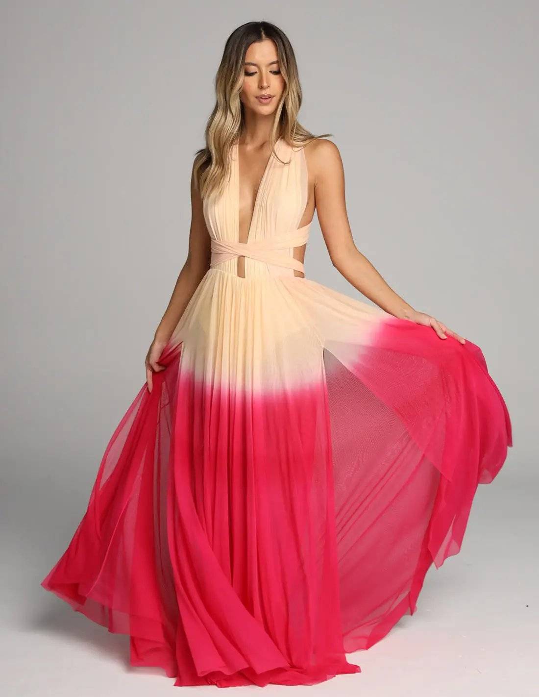 Vestido Hydra Ivory + Red. Vestido Color Ivory + Red. Entreaguas