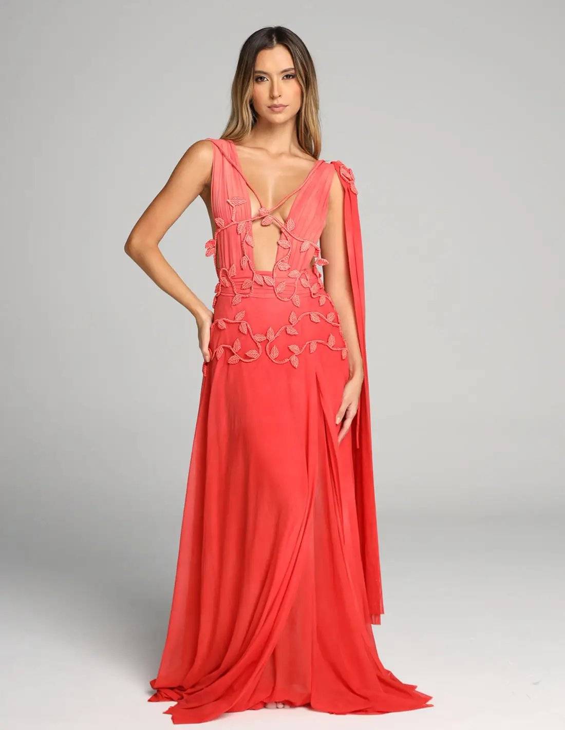 Vestido Copernico Salmon Flower. Vestido Color Salmon Flower. Entreaguas