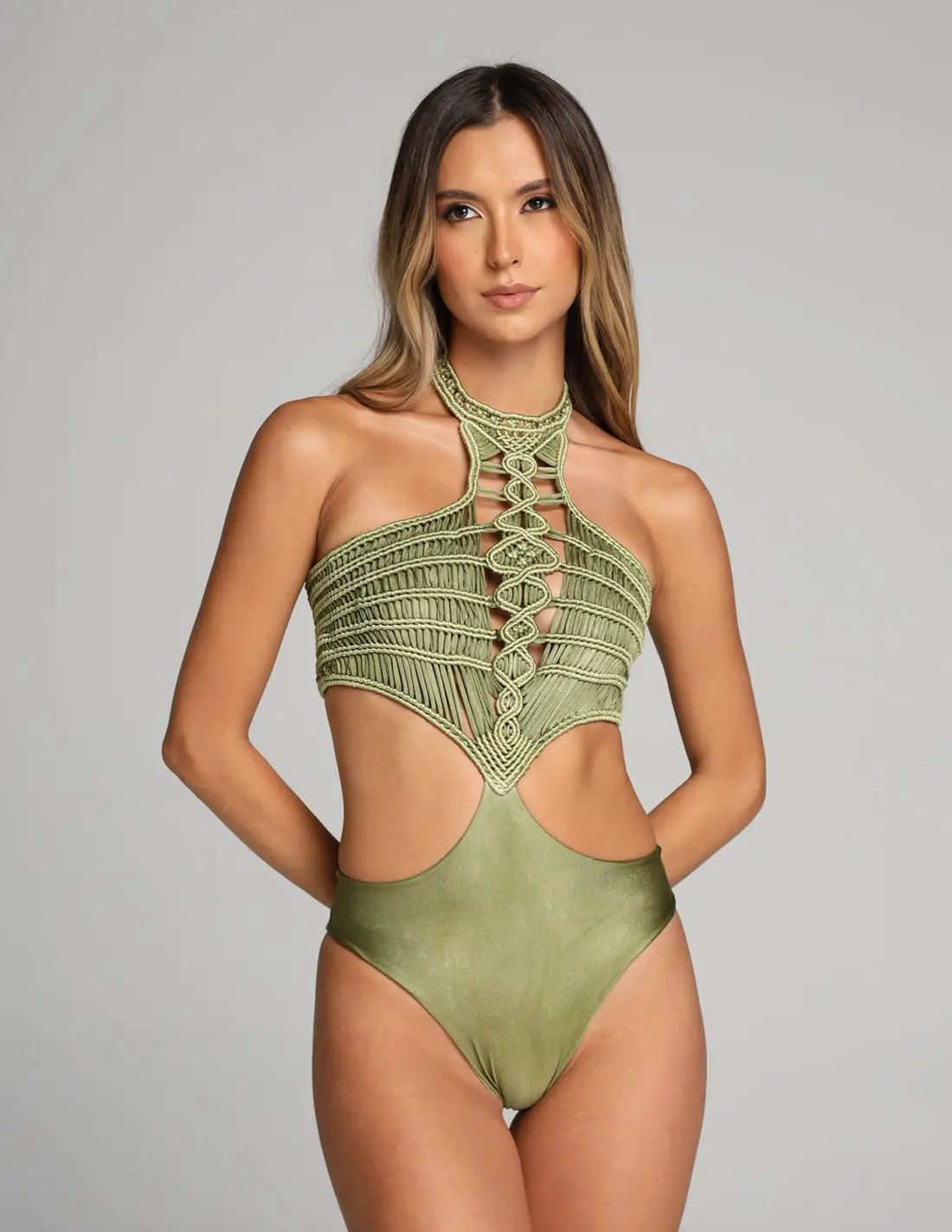 Outfit: Corset & Ventus Green Stone