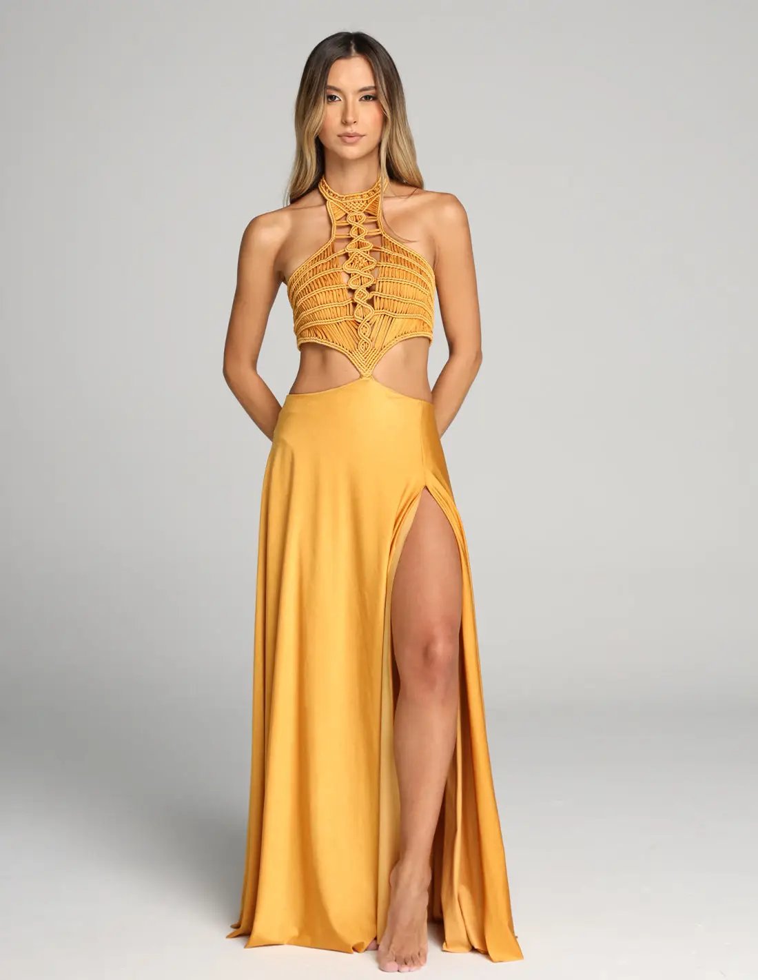 Falda Ventus Gold Mustard. Falda Color Gold Mustard. Entreaguas