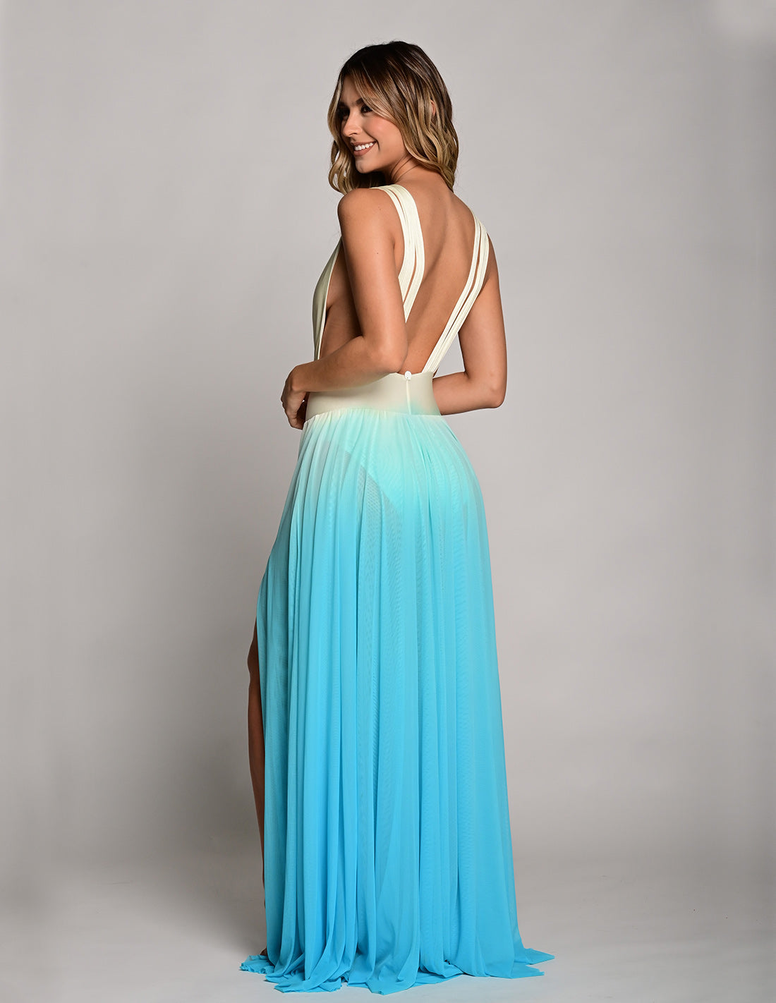 Vestido Equinoccio Ivory + Turquoise. Vestido Teñido A Mano Color Ivory + Turquoise