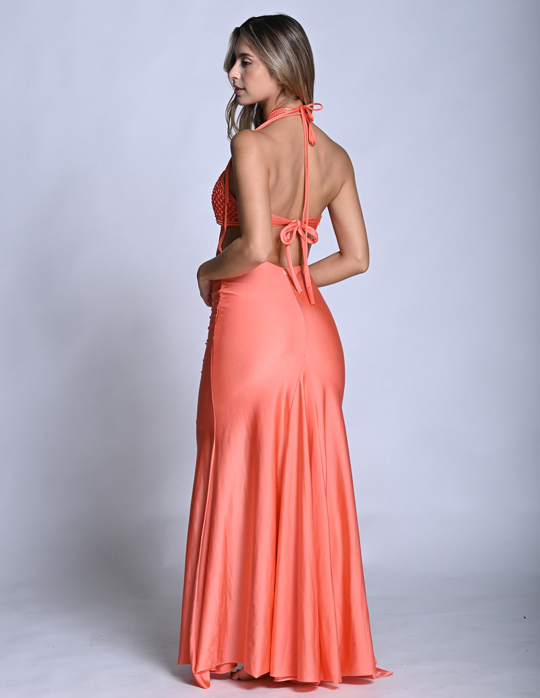 Vestido Kai Salmon. Vestido Con Macramé Y Teñido A Mano Color Salmon