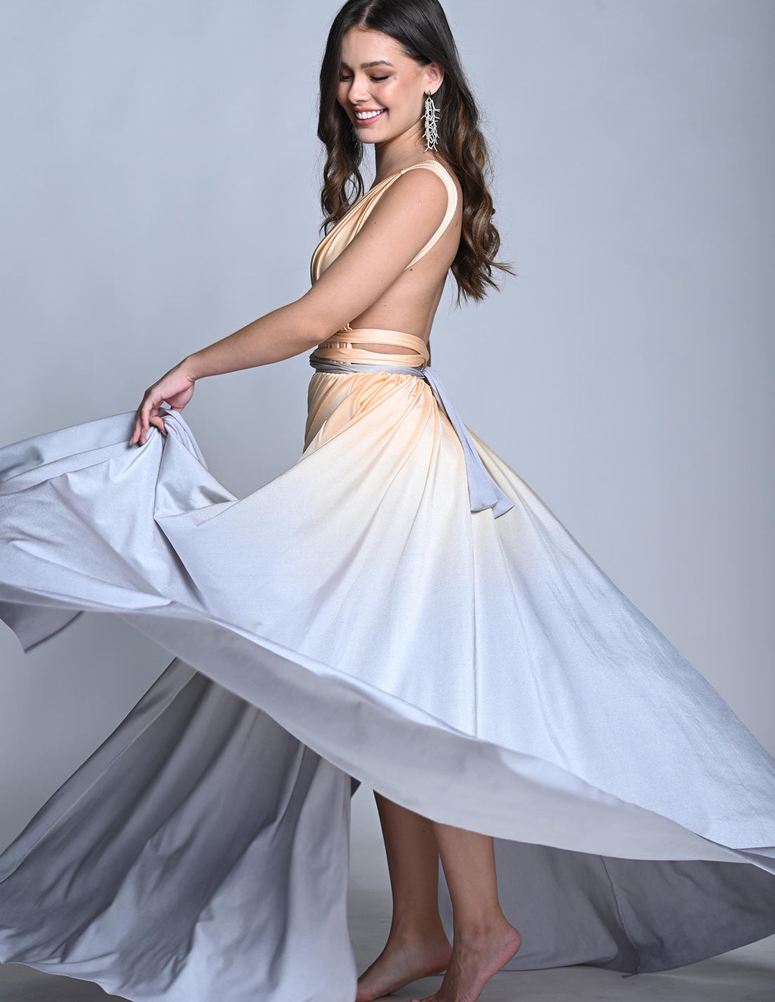 Vestido Plutón Vanilla + Gray Light. Vestido Teñido A Mano Color Vanilla + Gray Light