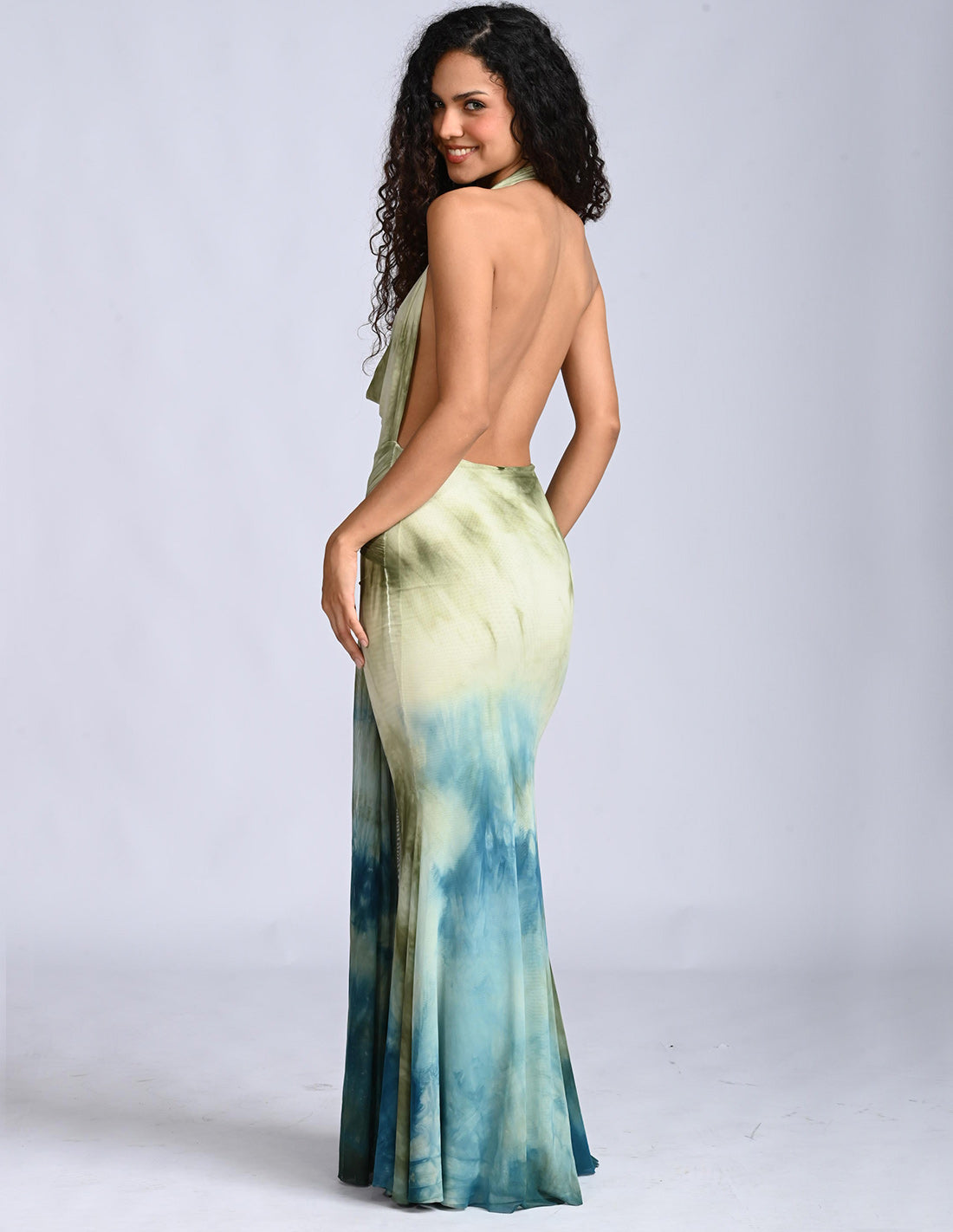 Vestido Elissa Spotted Turf Green + Oil. Vestido Teñido A Mano Color Spotted Turf Green + Oil
