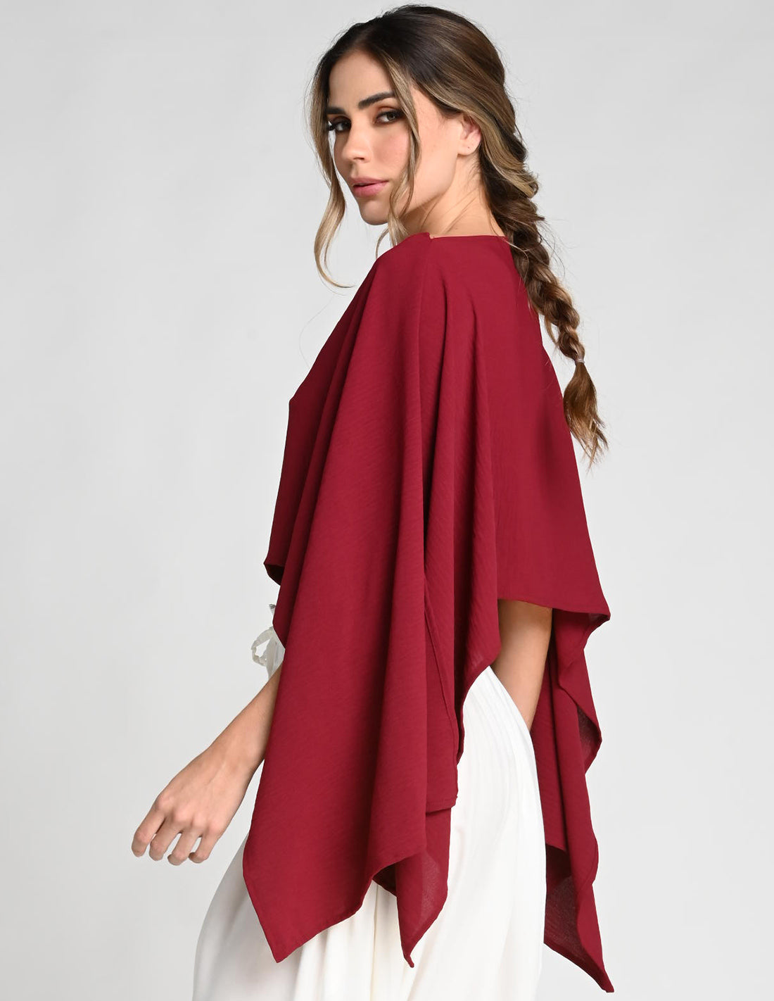 Blusa Nila Vino Tinto. Blusa Color Vino Tinto