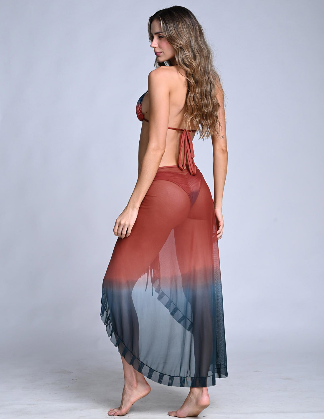 Outfit: Top Shells, Panty Orbit & Pareo Calm Orion Blue + Burlwood