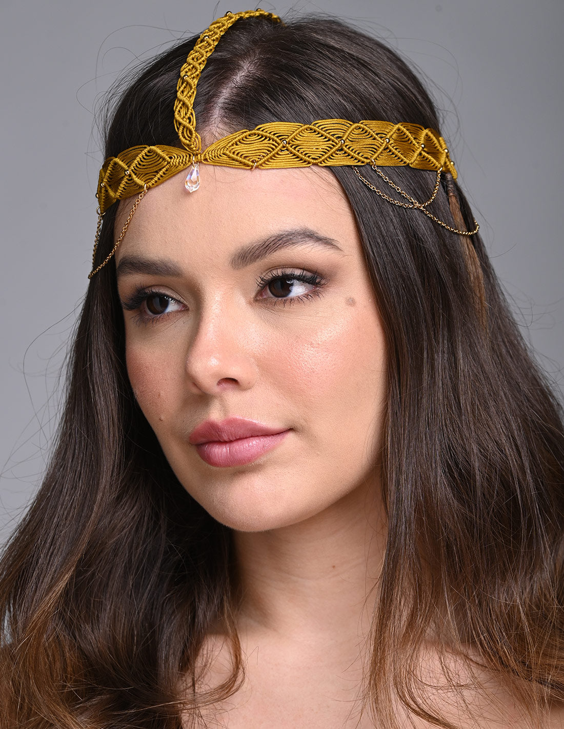 Tiara Reina Golden