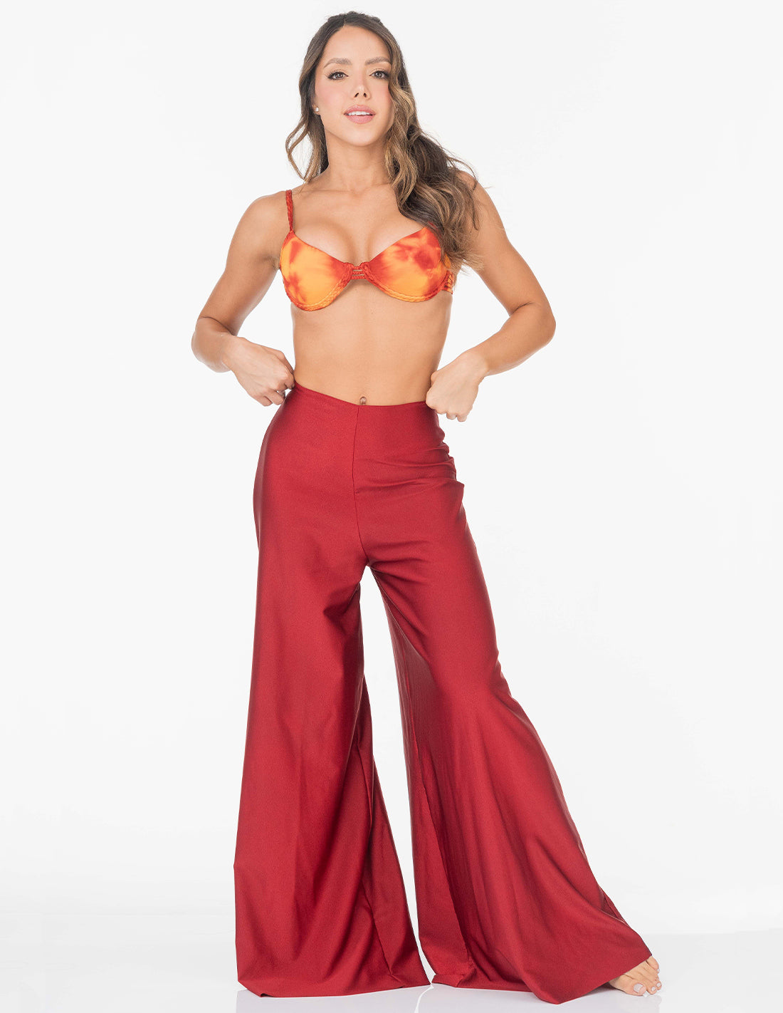 Pantalón Candelaria Vino. Pantalón Con Macramé Y Teñido A Mano Color Vino. Entreaguas
