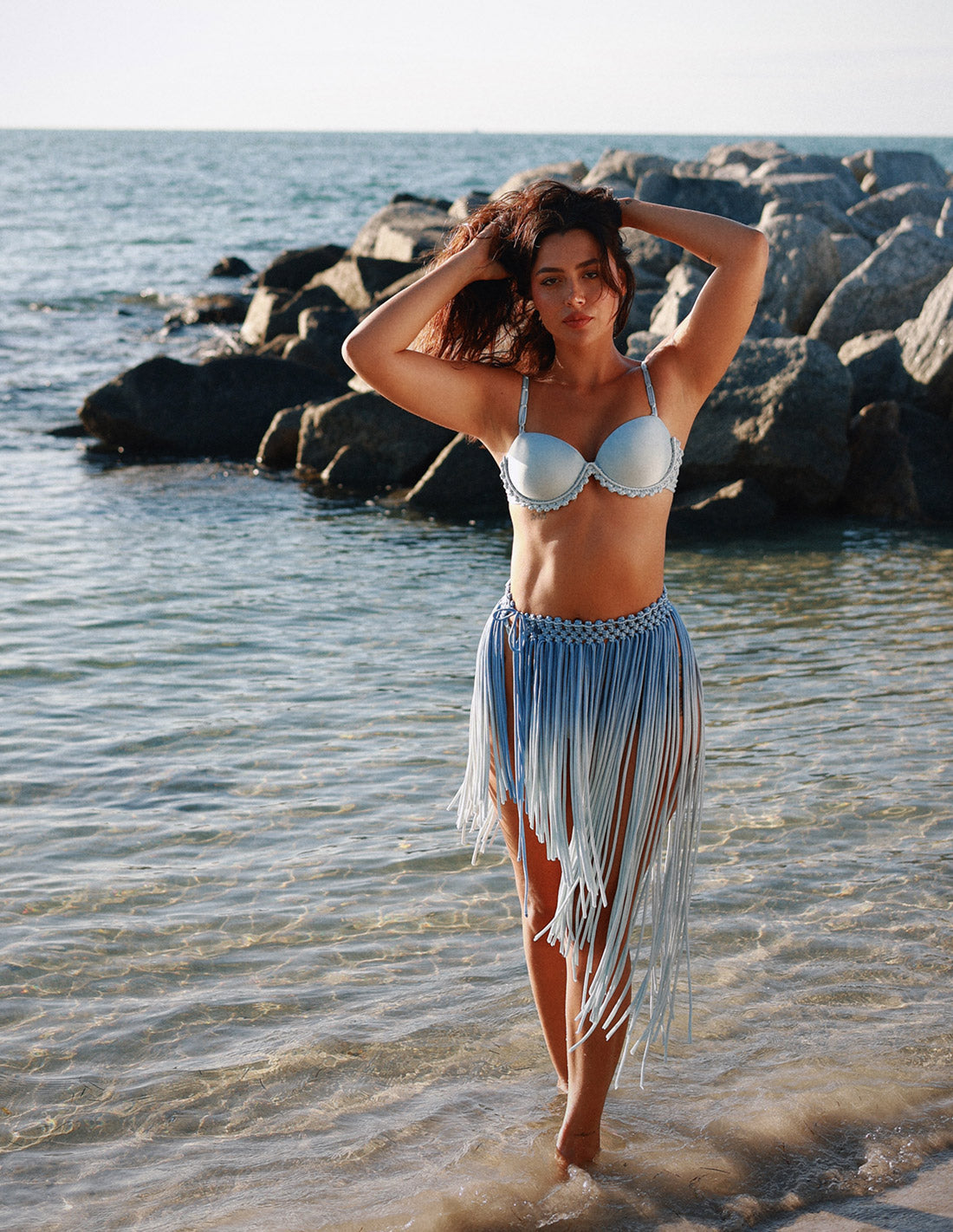 Falda Alea Faded Baby Blue. Falda Con Macramé Y Teñido A Mano Color Faded Baby Blue