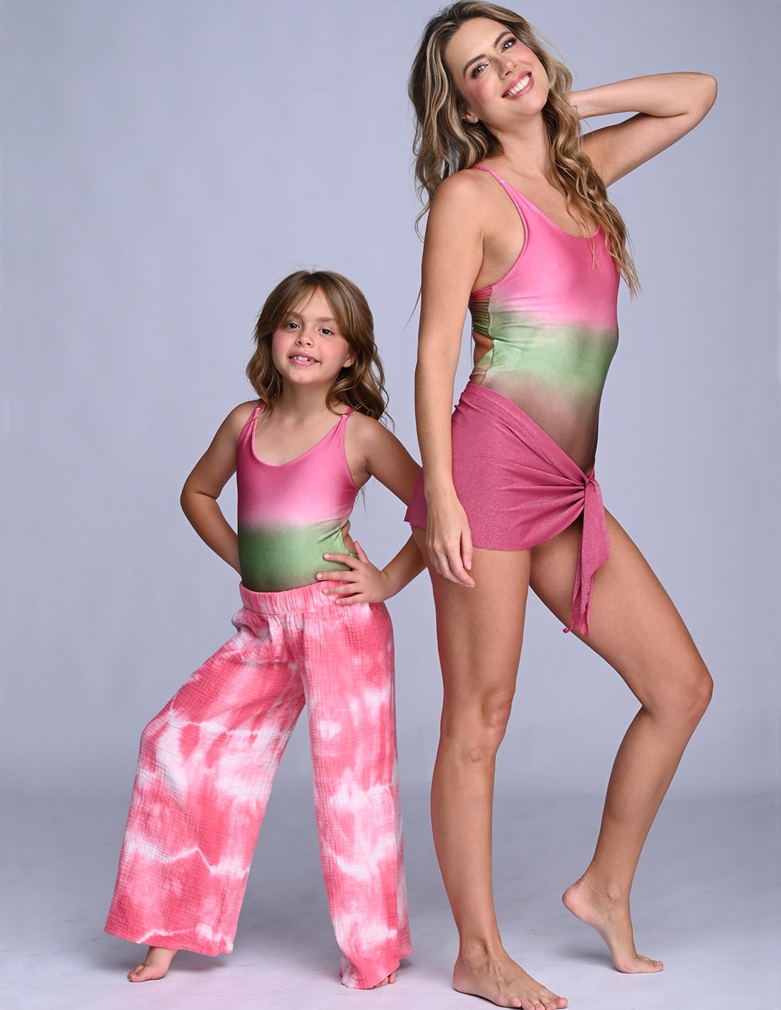 Entero Sunreef Rose + Green + Brown. Vestido De Baño Entero Con Macramé Y Teñido A Mano Color Rose + Green + Brown