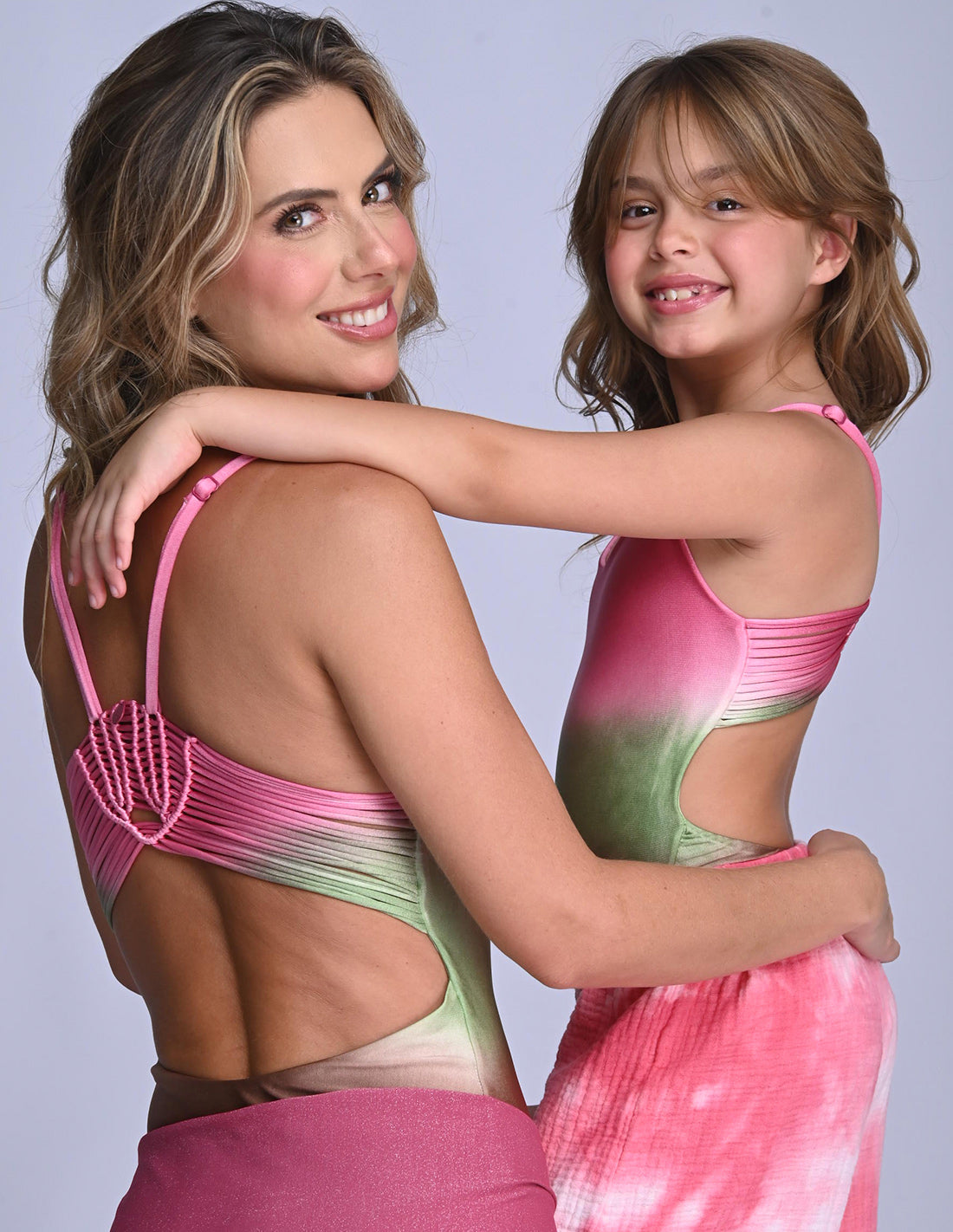 Entero Sunreef Rose + Green + Brown. Vestido De Baño Entero Con Macramé Y Teñido A Mano Color Rose + Green + Brown