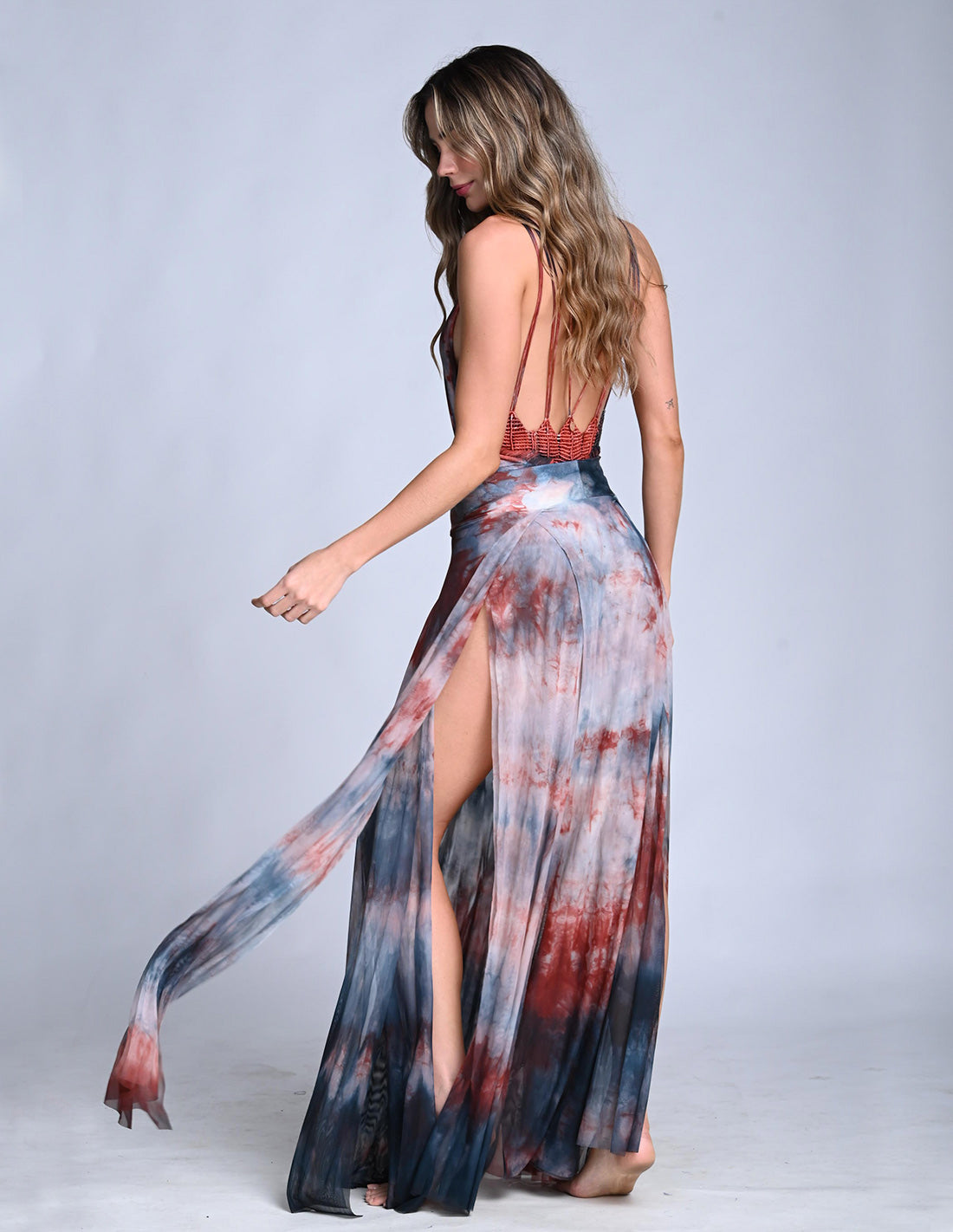 Falda Woods Spotted Blue + Burlwood. Falda Teñido A Mano Color Spotted Blue + Burlwood