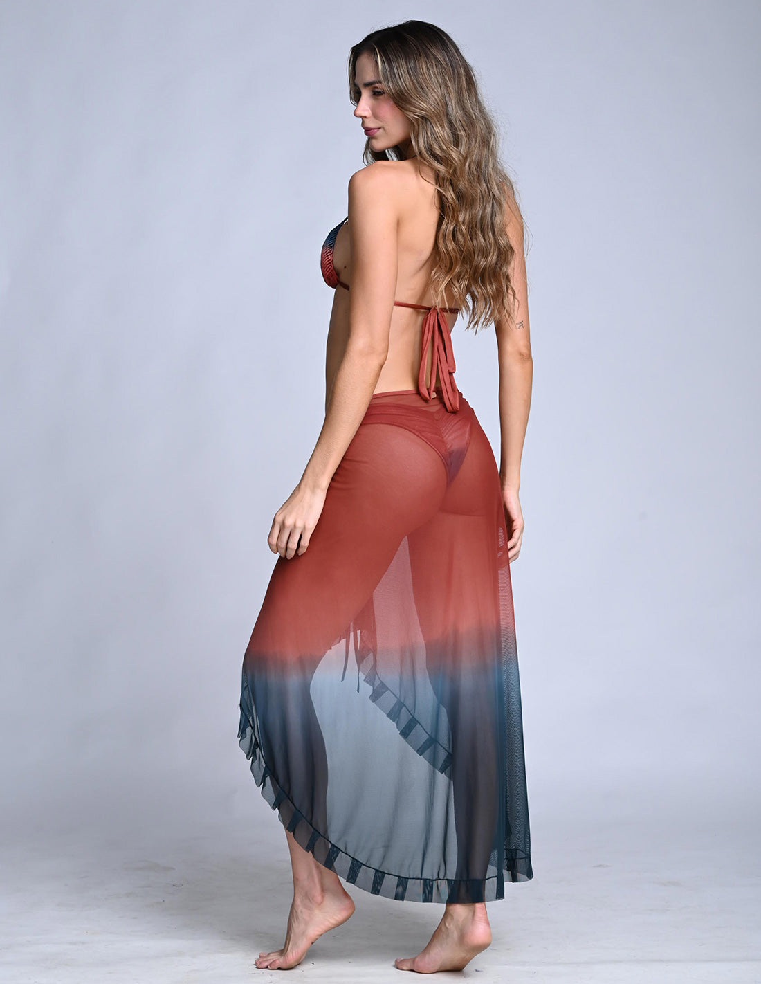 Pareo Calm Orion Blue + Burlwood. Pareo De Playa Teñido A Mano Color Orion Blue + Burlwood