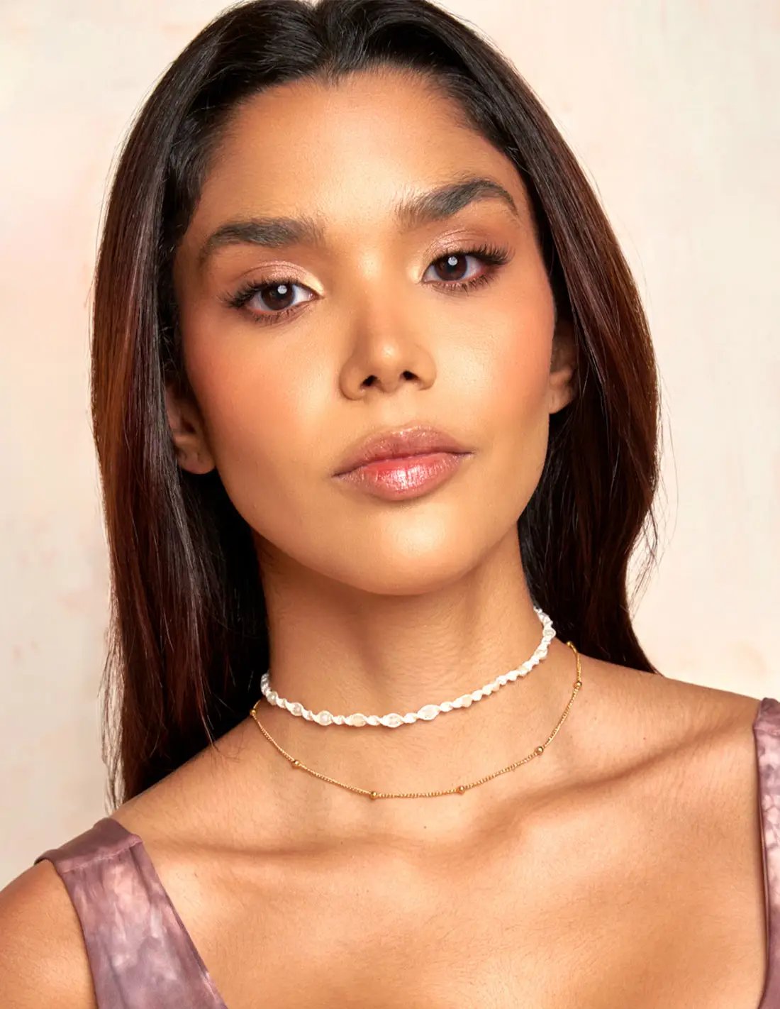 Choker Frost Golden & Ivory. Choker Color Golden & Ivory. Entreaguas