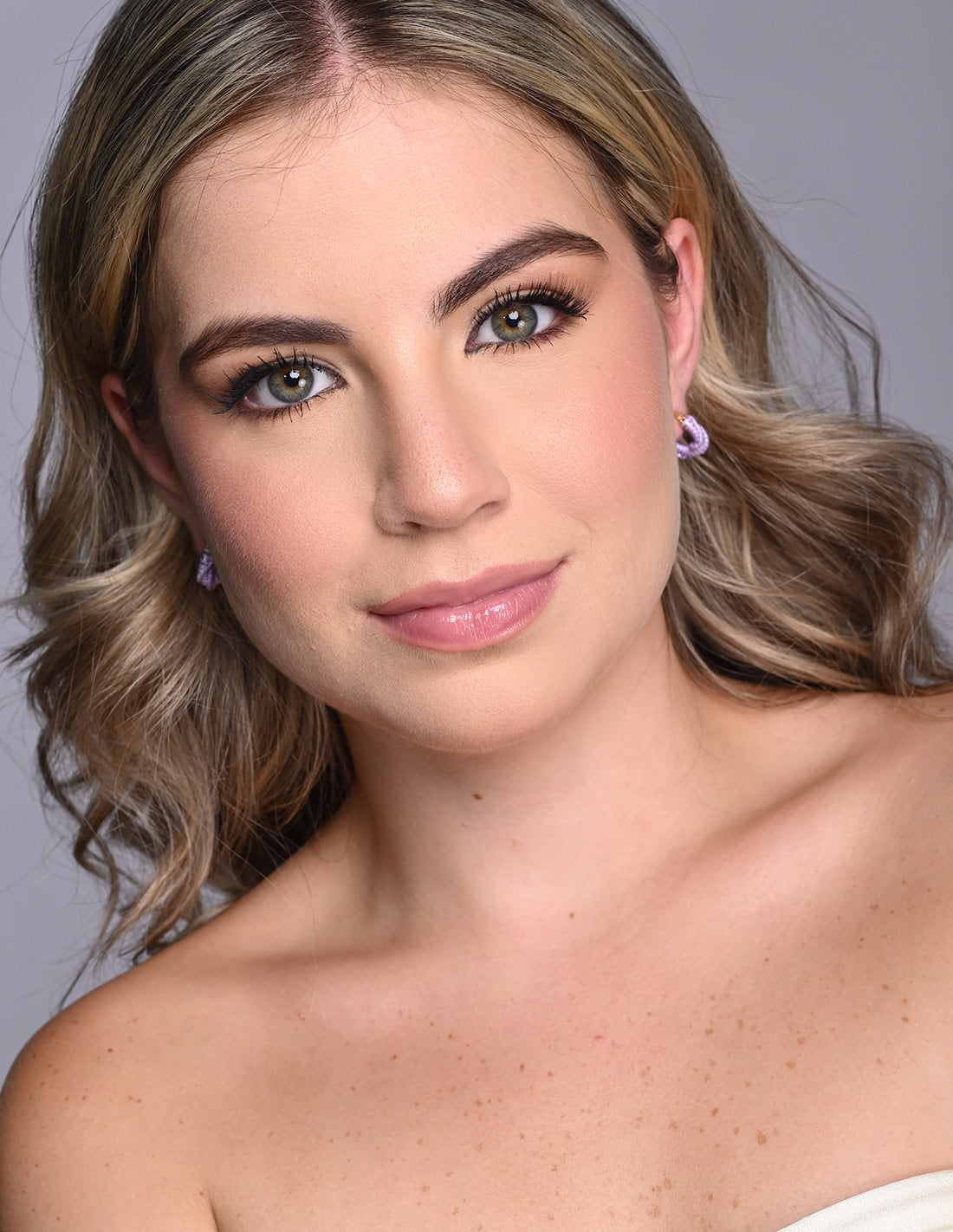 Areta Melody Lilac. Areta Color Lilac. Entreaguas