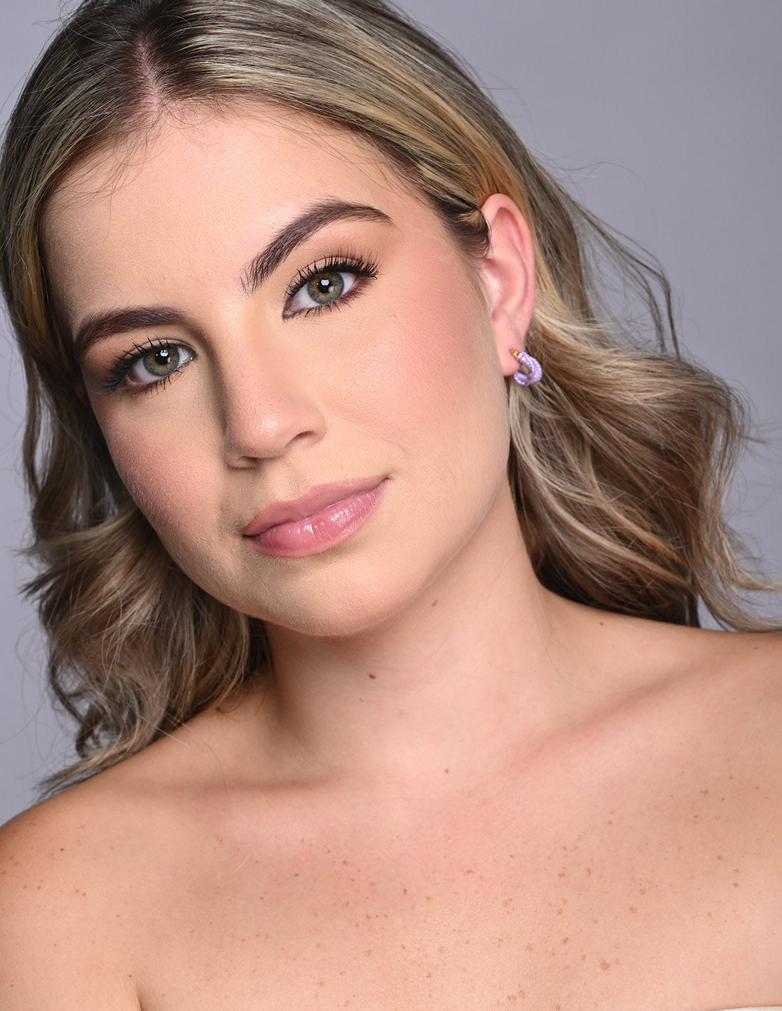 Areta Melody Lilac. Areta Color Lilac. Entreaguas