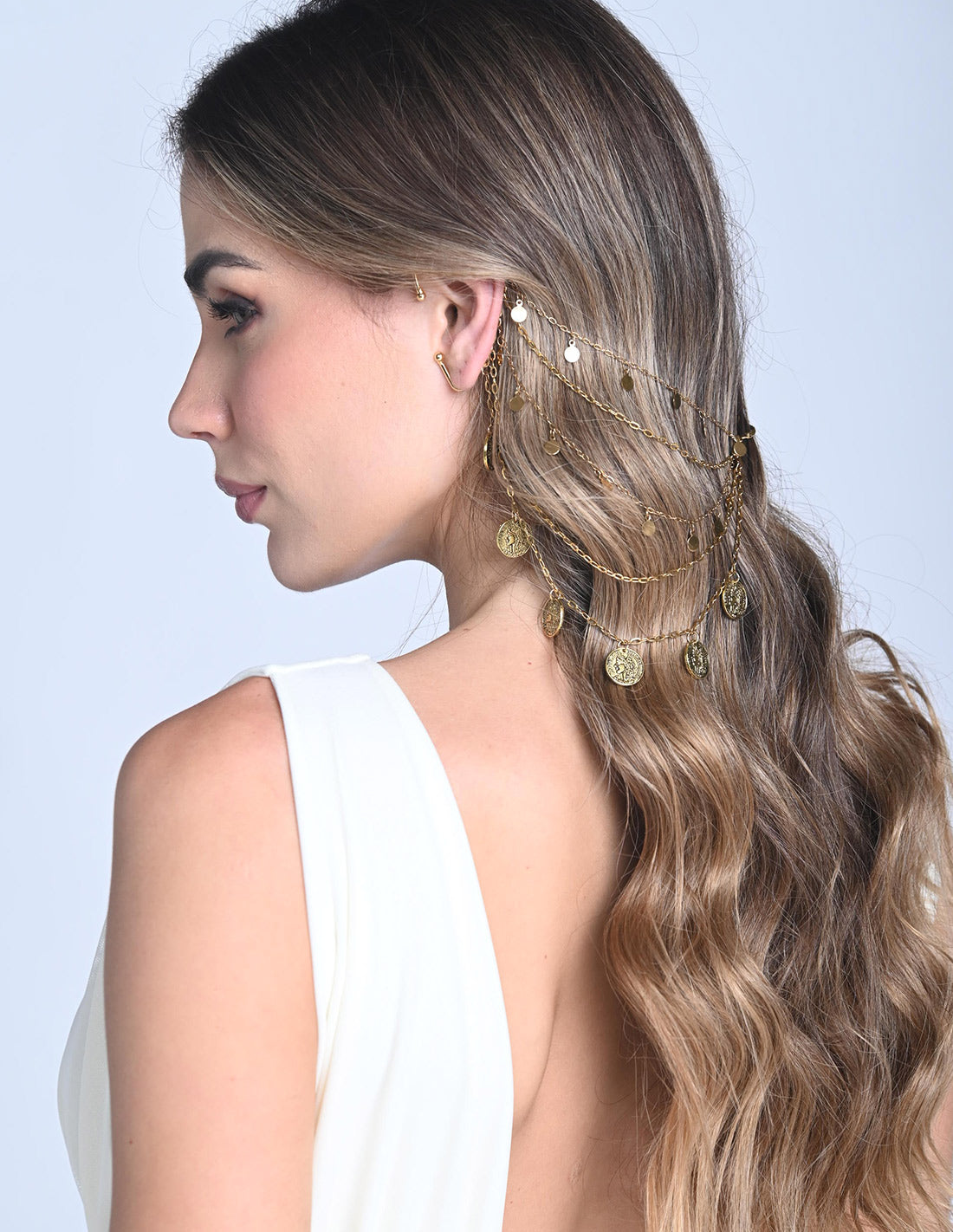 Cadenas De Oreja Devi Golden. Cadenas De Oreja Color Golden