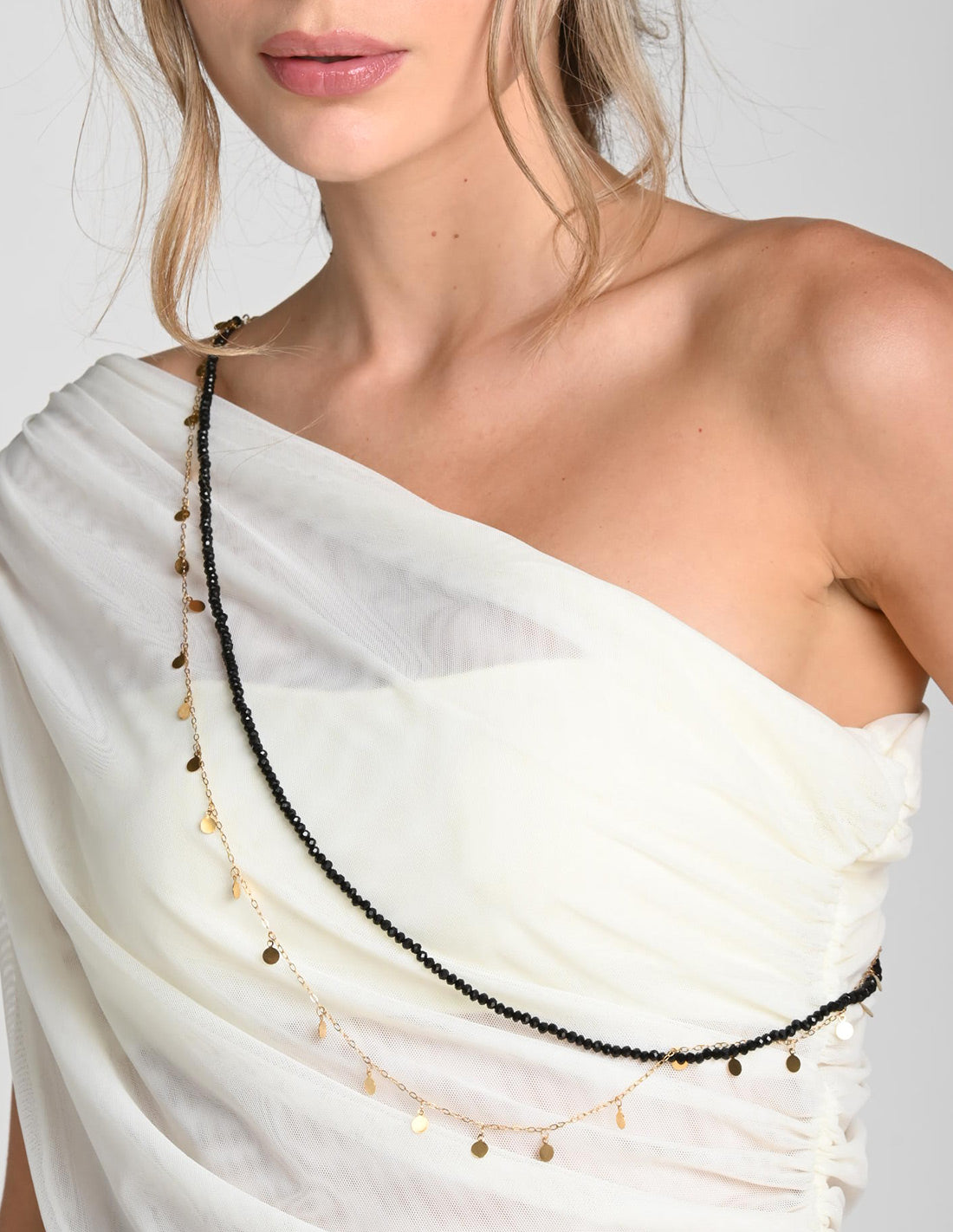 Collar Suri Negro. Collar Color Negro