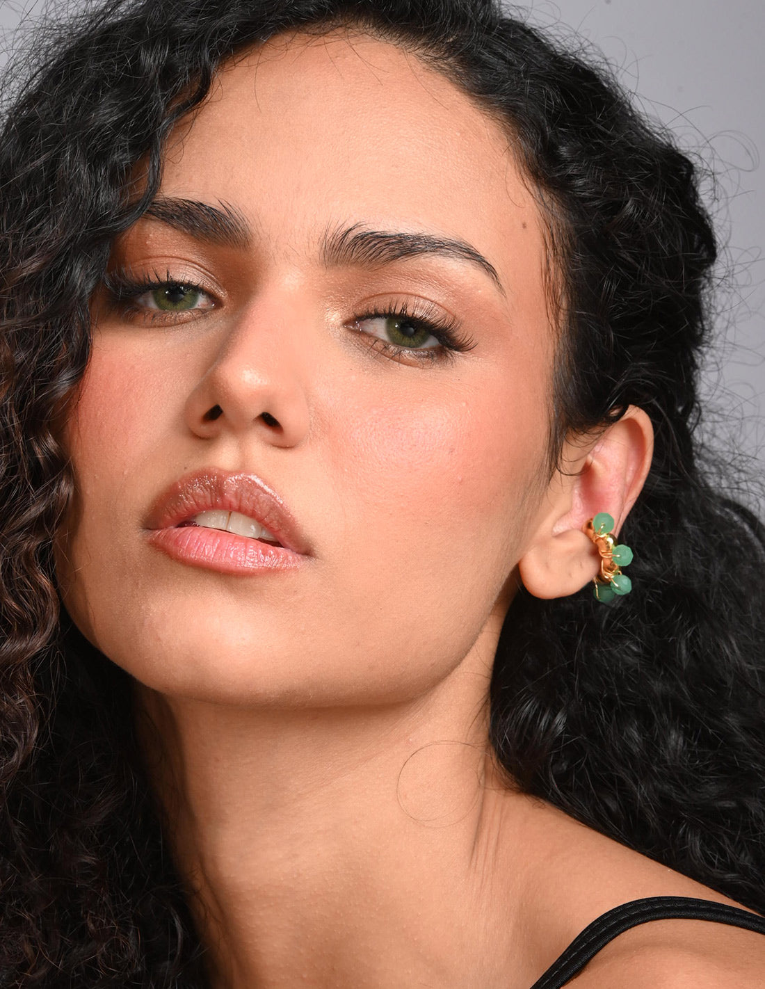 Ear Cuff Coil Murano Mint Green. Ear Cuff Color Mint Green