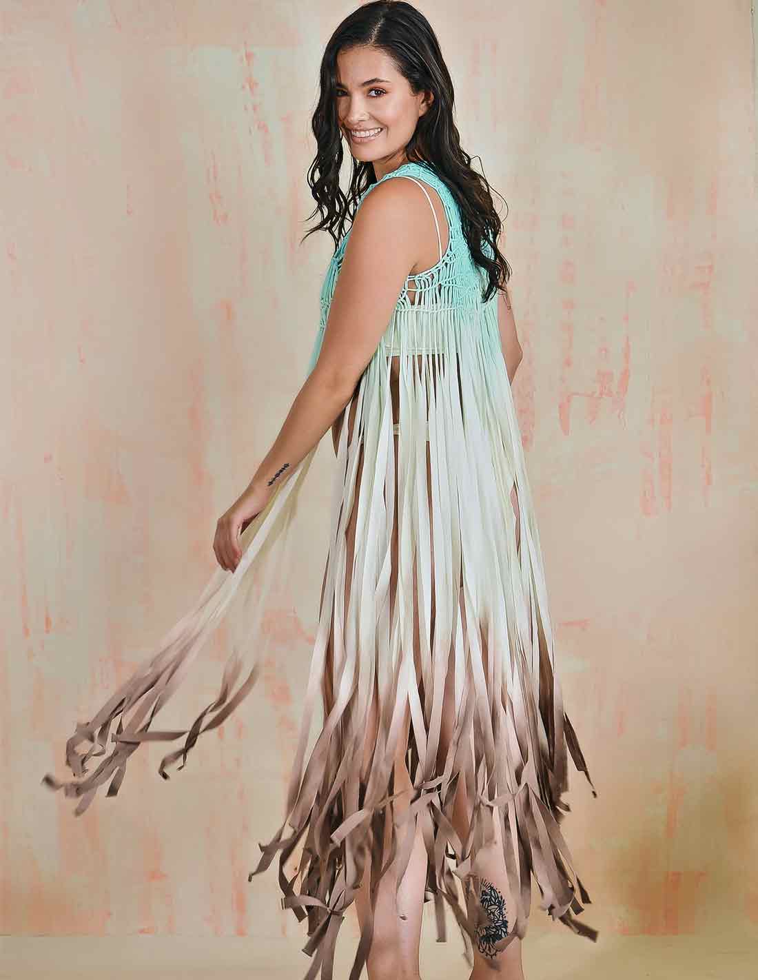 Chaleco Element Avaroa. Chaleco De Playa Con Macramé Y Teñido A Mano Color Avaroa. Entreaguas