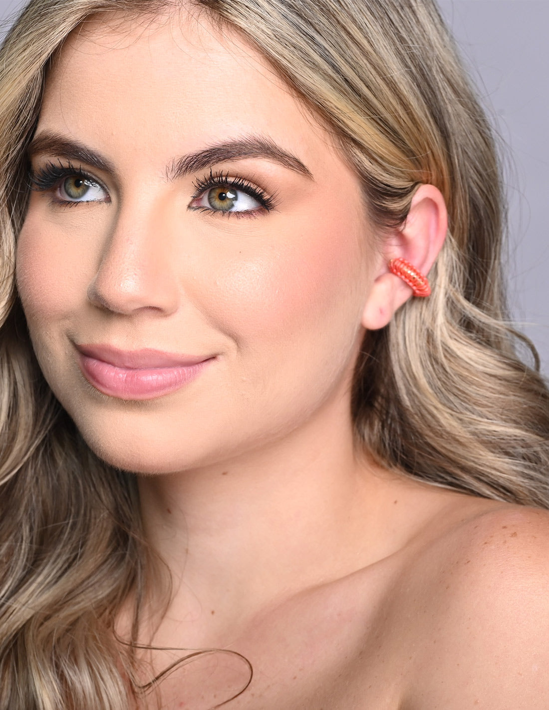Ear Cuff Luna Llena Coral