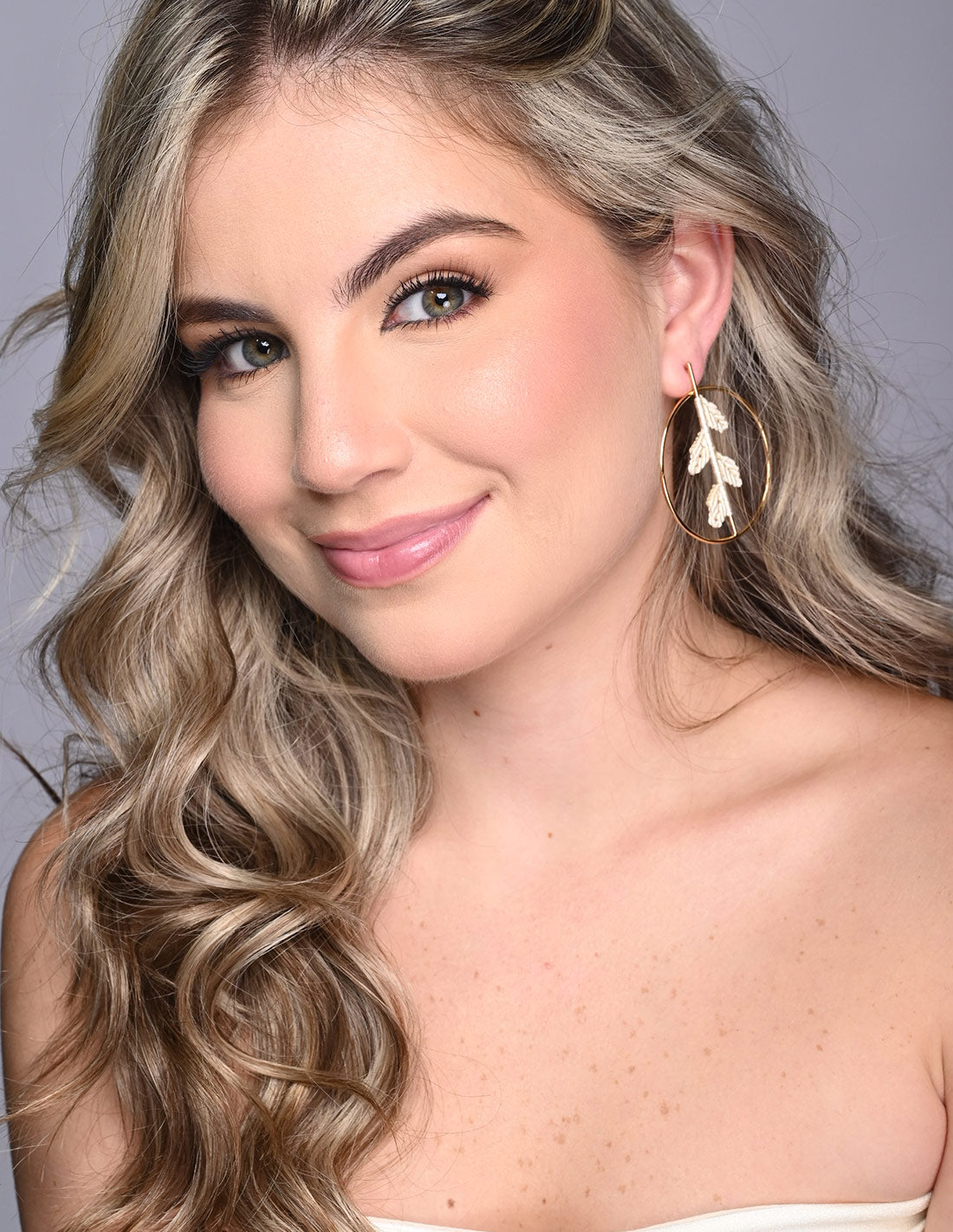 Areta Pino Hojas Marfil