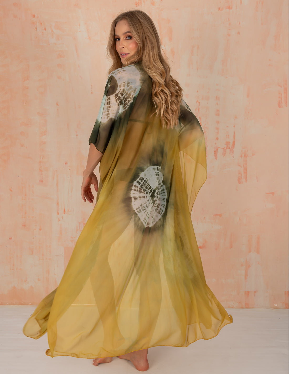 Kimono Fly Lima + Dark Green + Mint Green. Salida De Baño Kimono Teñido A Mano Color Lima + Dark Green + Mint Green. Entreaguas