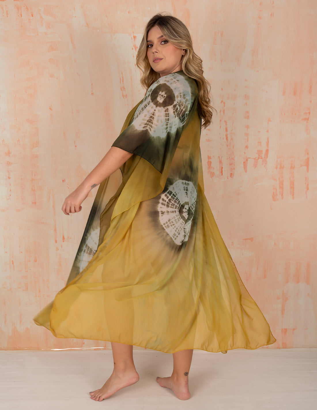 Kimono Fly Lima + Dark Green + Mint Green. Salida De Baño Kimono Teñido A Mano Color Lima + Dark Green + Mint Green. Entreaguas