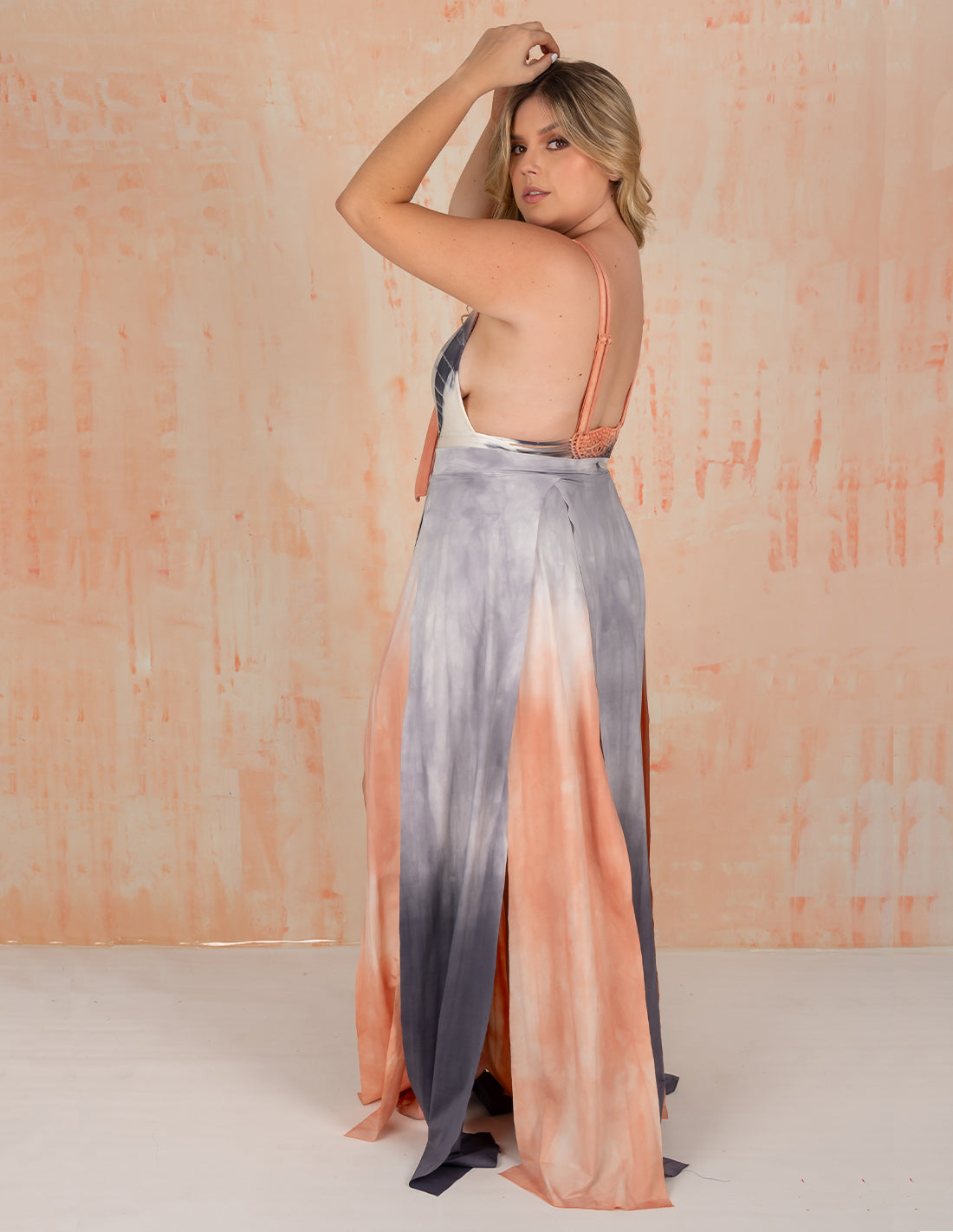 Falda Stripe Salmon + Black. Falda Teñido A Mano Color Salmon + Black. Entreaguas