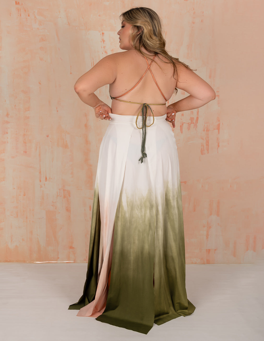 Falda Stripe Pistacho + Terracotta + Ivory. Falda Teñido A Mano Color Pistacho + Terracotta + Ivory. Entreaguas