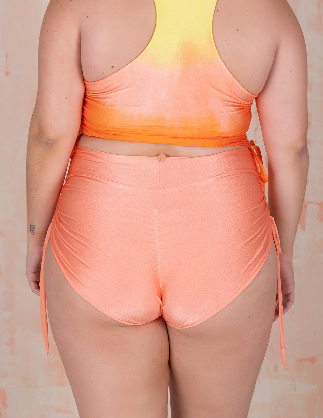 Panty Chameleon Salmon. Panty De Bikini Teñido A Mano Color Salmon. Entreaguas