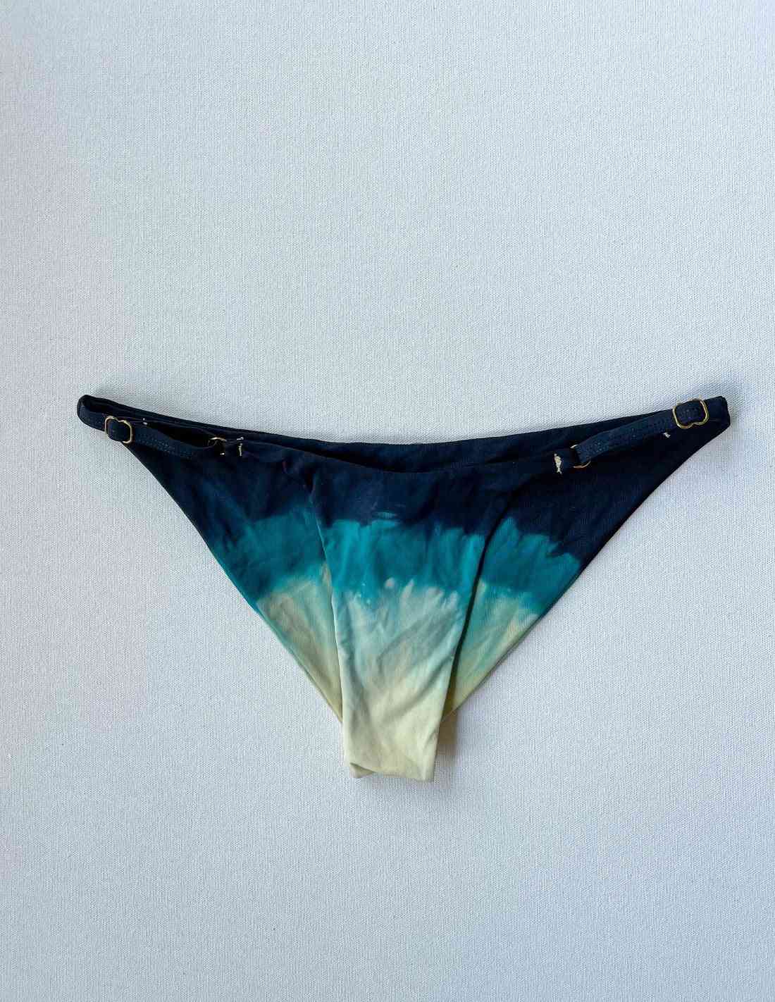 Panty 2 Mix. Panty De Bikini Color Mix. Entreaguas