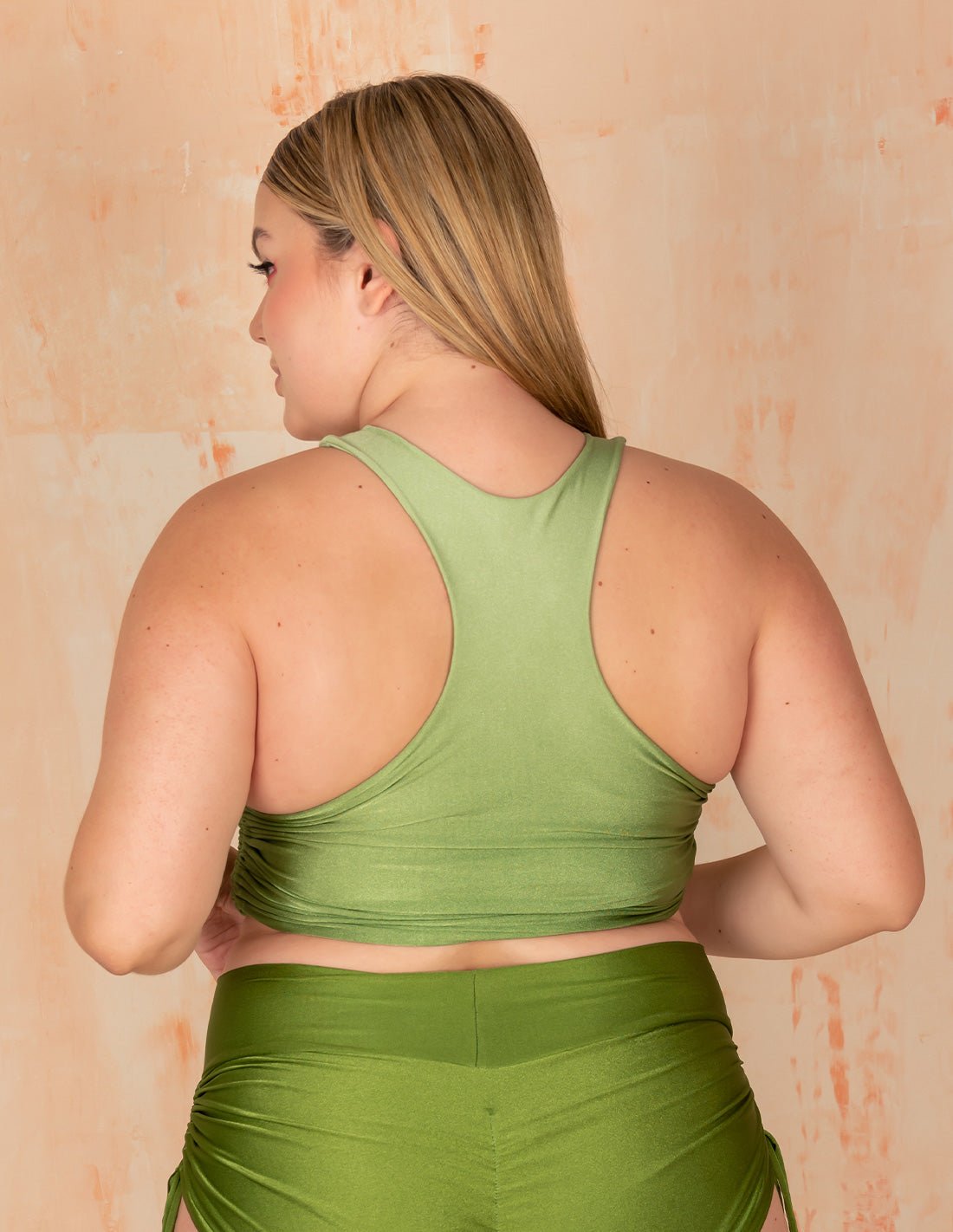 Crop Top Island Faded Green Grass - Entreaguas Wearable Art