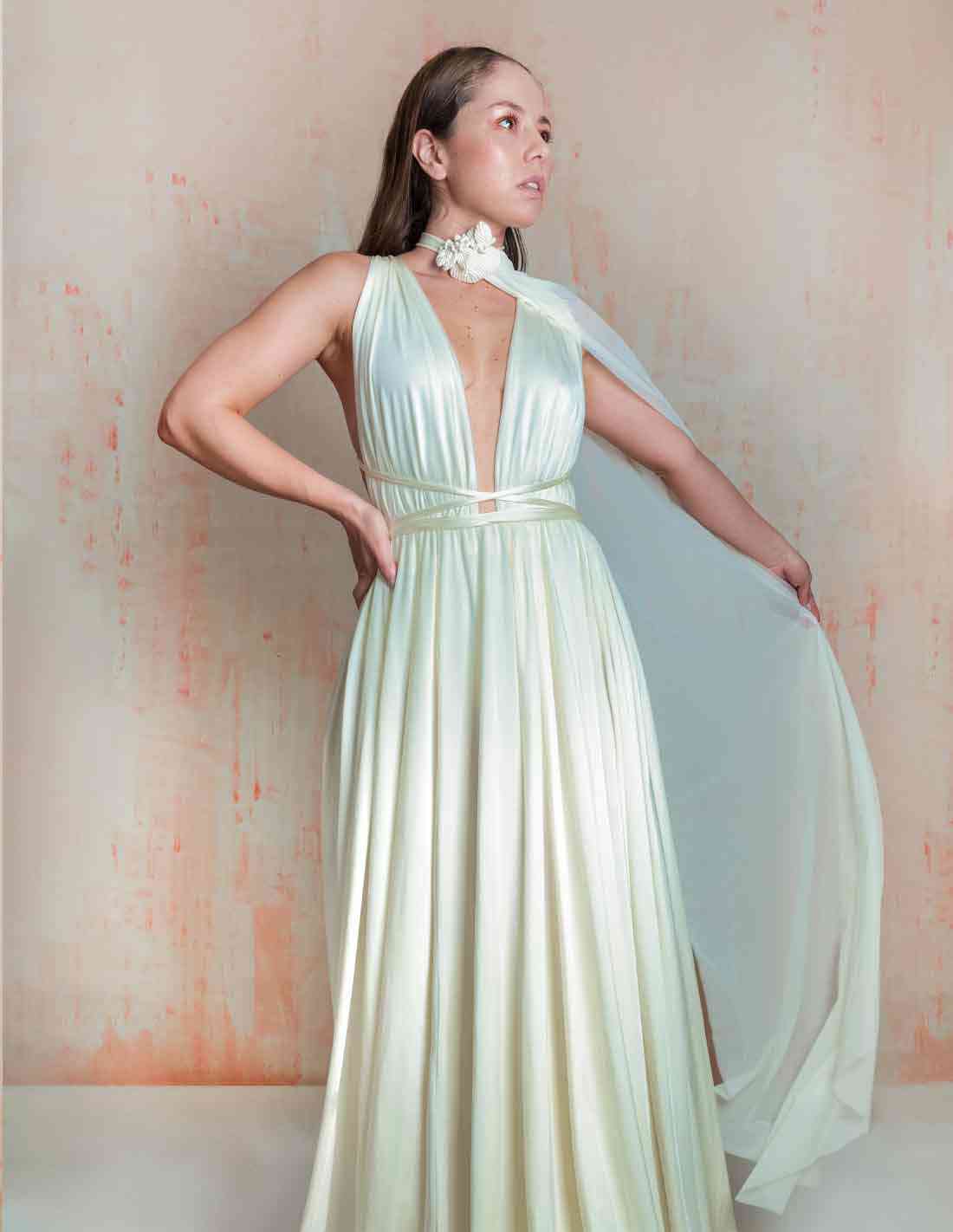 Cuello Fluorescent Marfil - Entreaguas Wearable Art