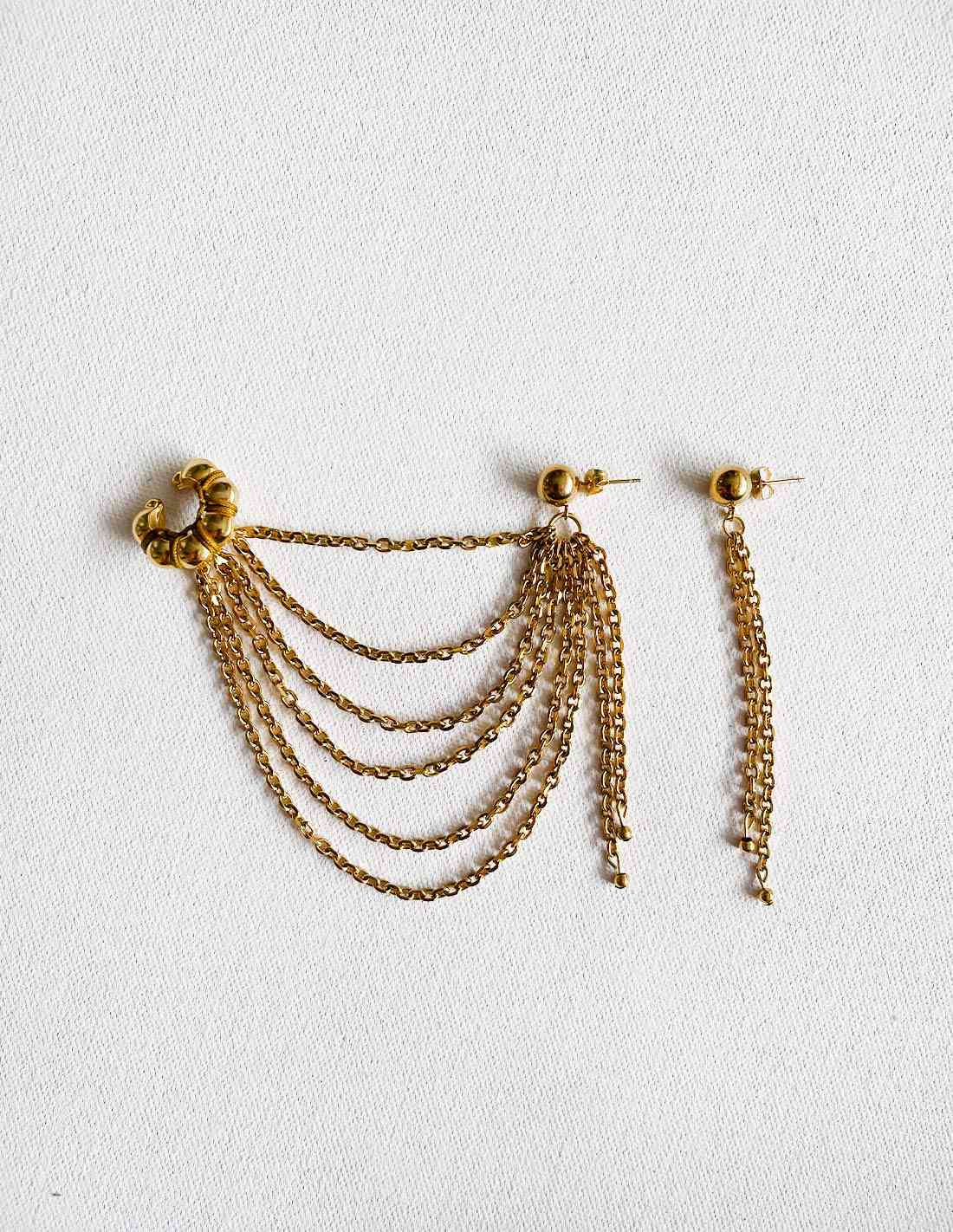Ear Cuff Golden Clouds Dorado