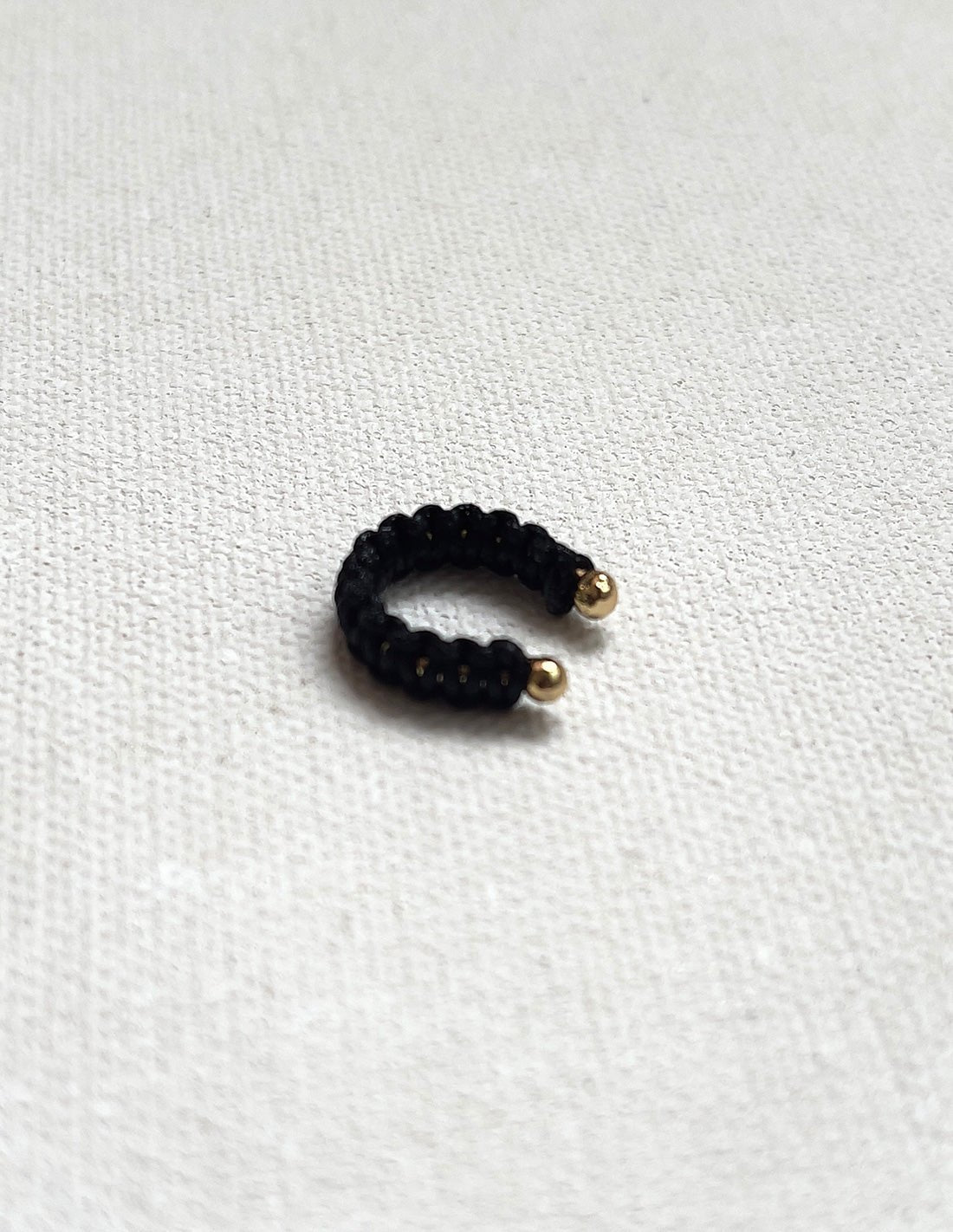 Ear Cuff Luna Creciente Negro