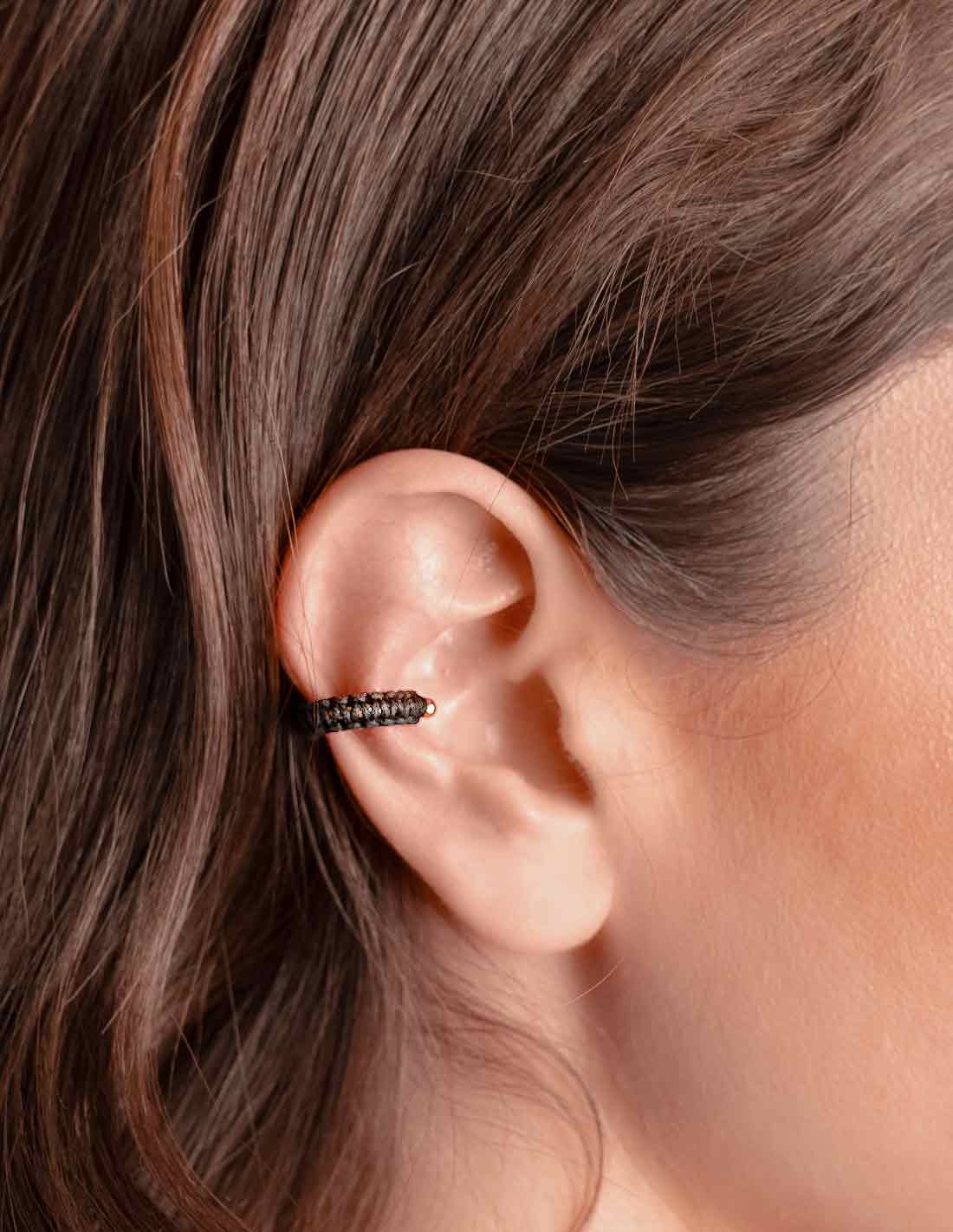 Ear Cuff Luna Creciente Negro