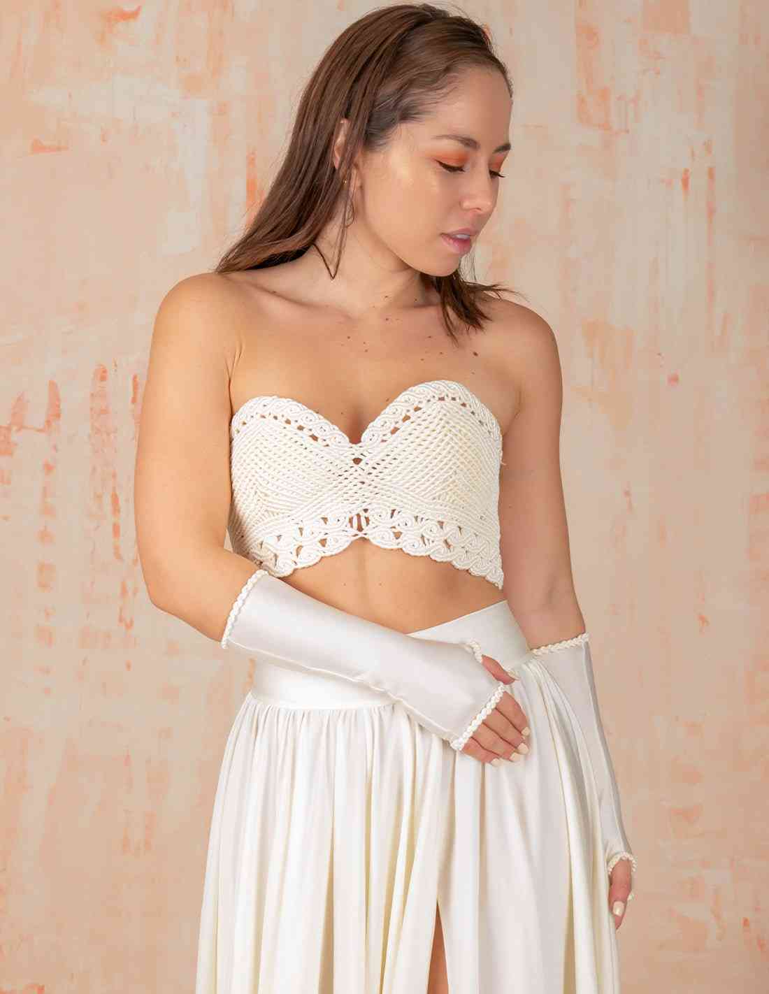 Mangas Queen 2 Marfil - Entreaguas Wearable Art