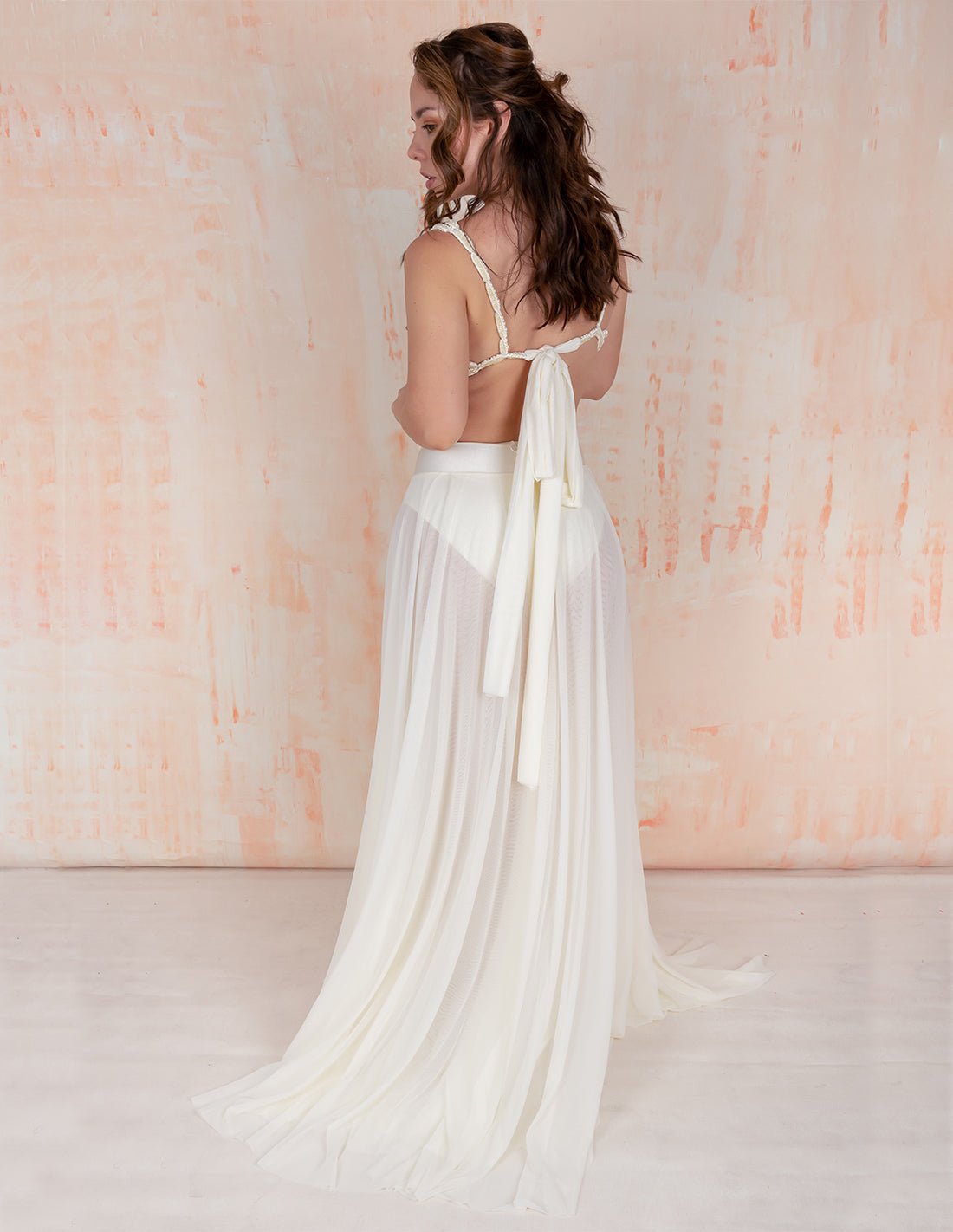 Vestido Divine Glow Marfil. Vestido Con Macramé Color Marfil. Entreaguas