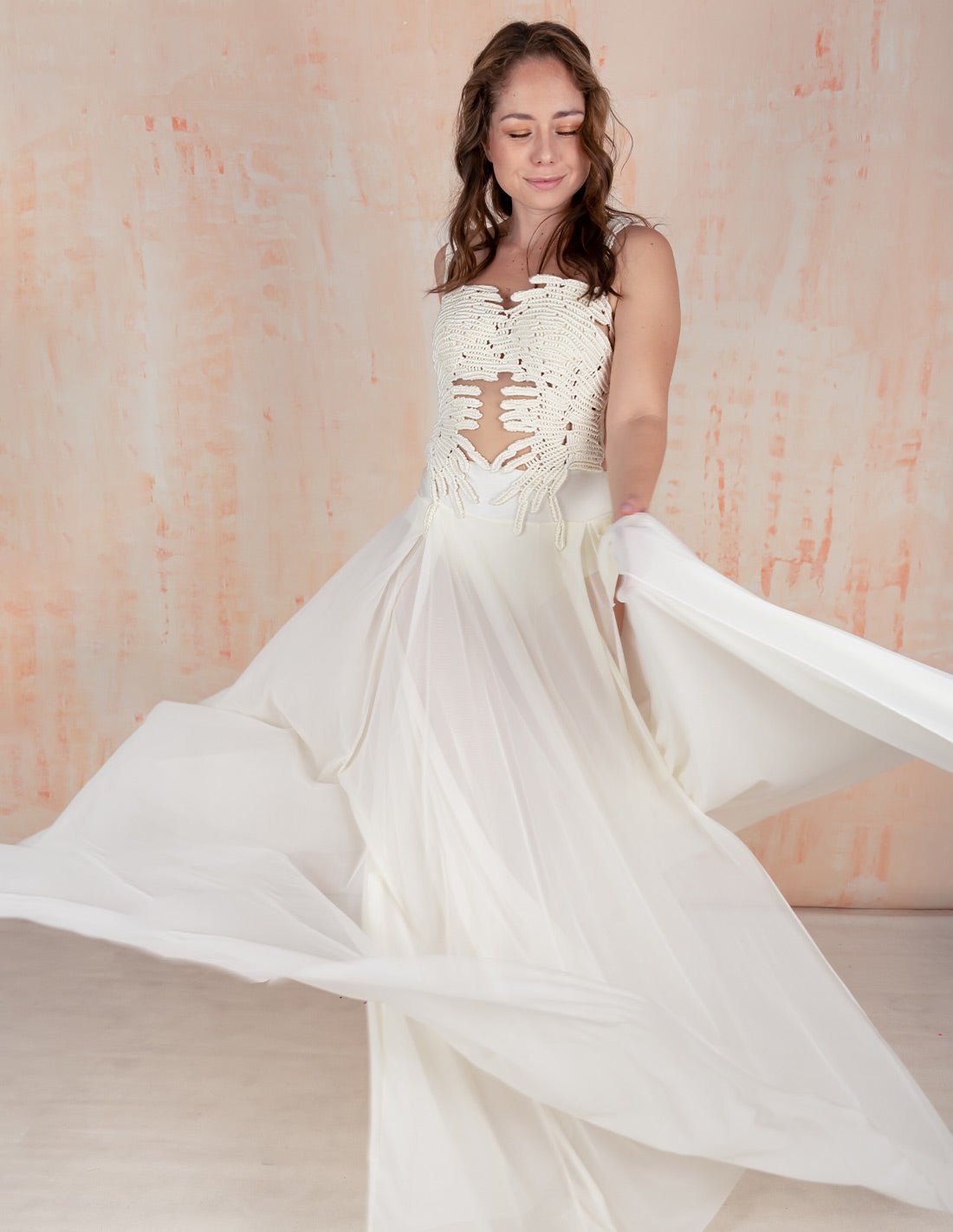 Vestido Divine Marfil. Vestido Con Macramé Color Marfil. Entreaguas