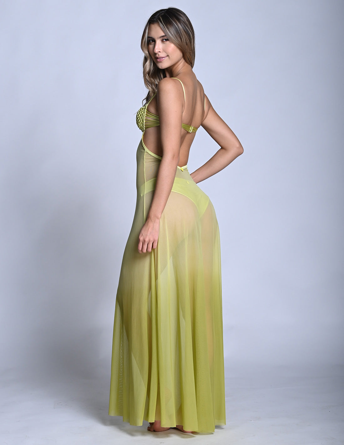 Vestido Flur Faded Greenery. Vestido Con Macramé Y Teñido A Mano Color Faded Greenery