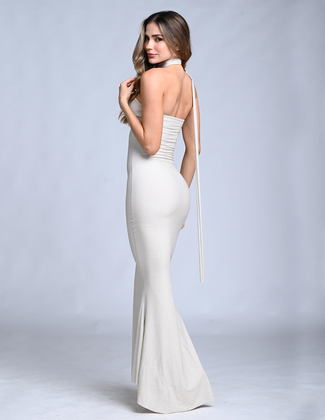 Vestido Vera Golden. Vestido Color Golden