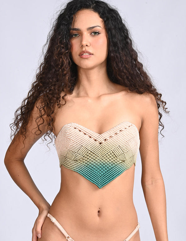 Crop Top Pikoe Nude + Green + Blue. Crop Top Con Macramé Y Teñido A Mano Color Nude + Green + Blue