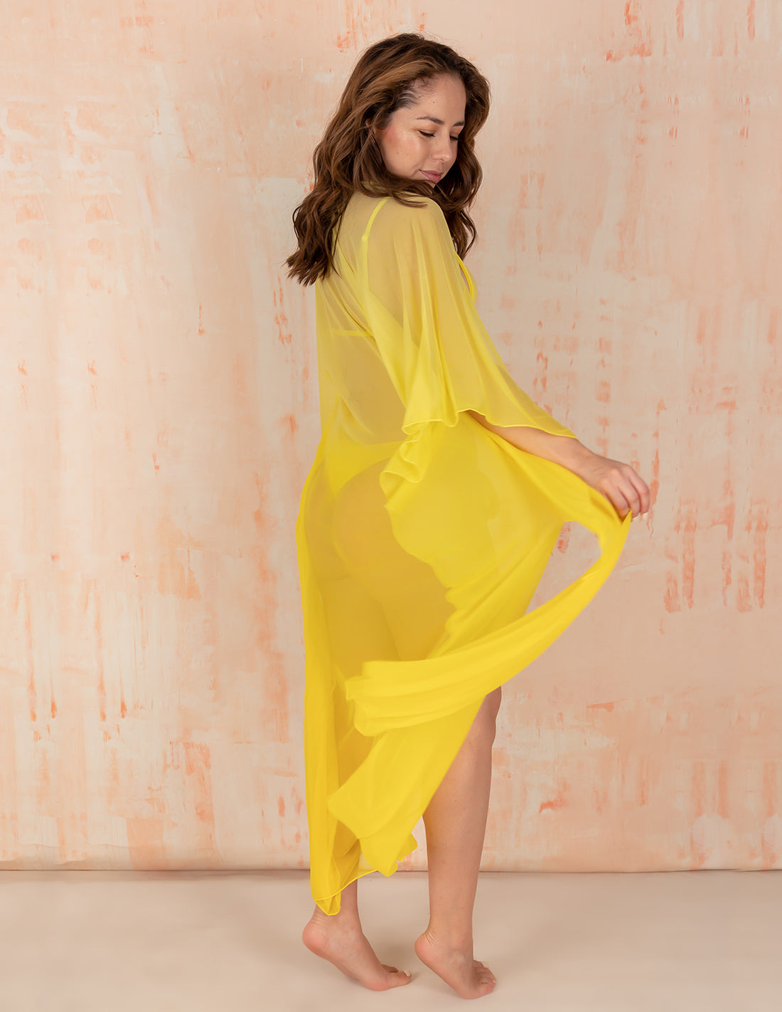 Kimono Fly Gold Yellow. Salida De Baño Kimono Teñido A Mano Color Gold Yellow. Entreaguas