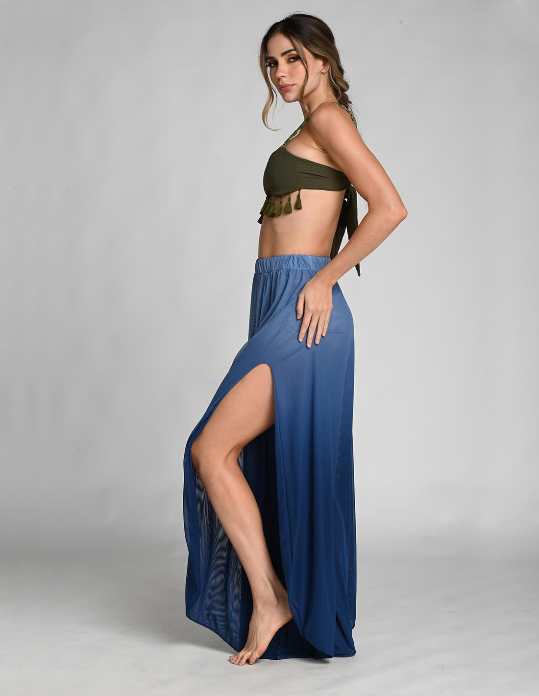 Pantalón Anila Faded Oil Blue. Pantalón Teñido A Mano Color Faded Oil Blue