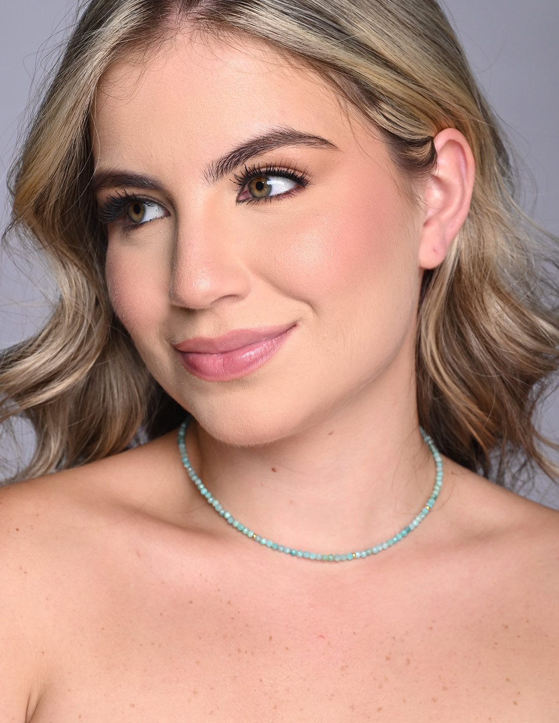 Choker-Liguero Acacia Mint Green. Choker-Liguero Color Mint Green. Entreaguas