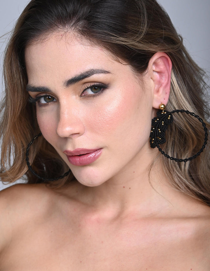 Areta Flora Negro. Areta Color Negro