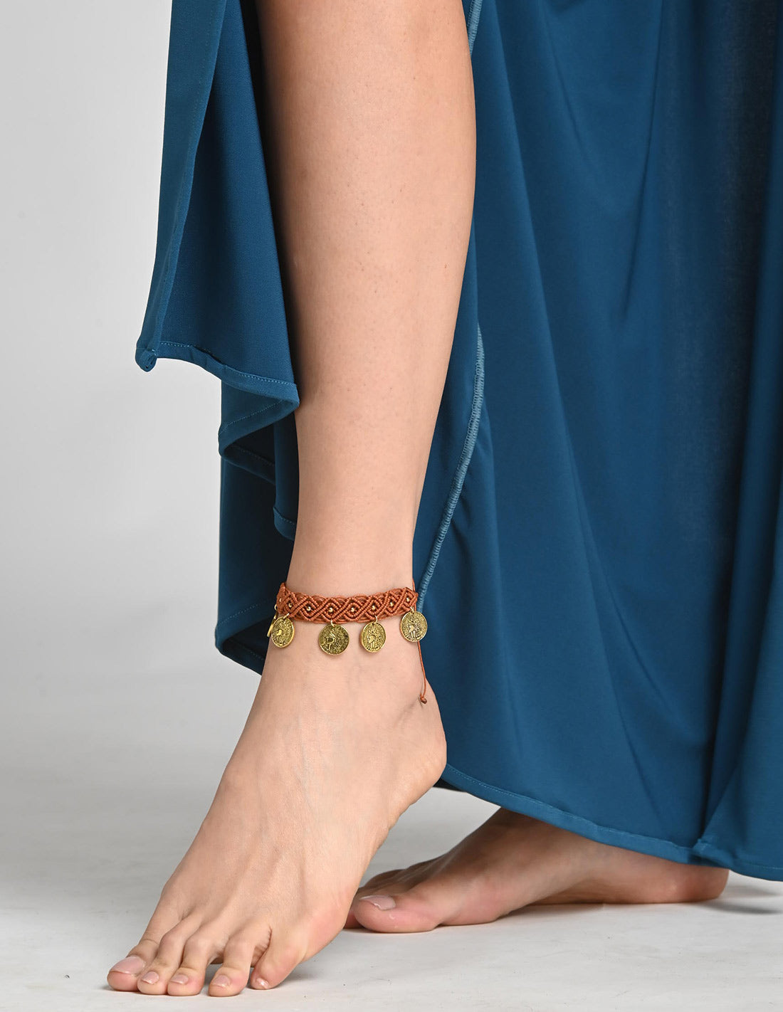 Brazalete Aluna Ochre. Brazalete Color Ochre